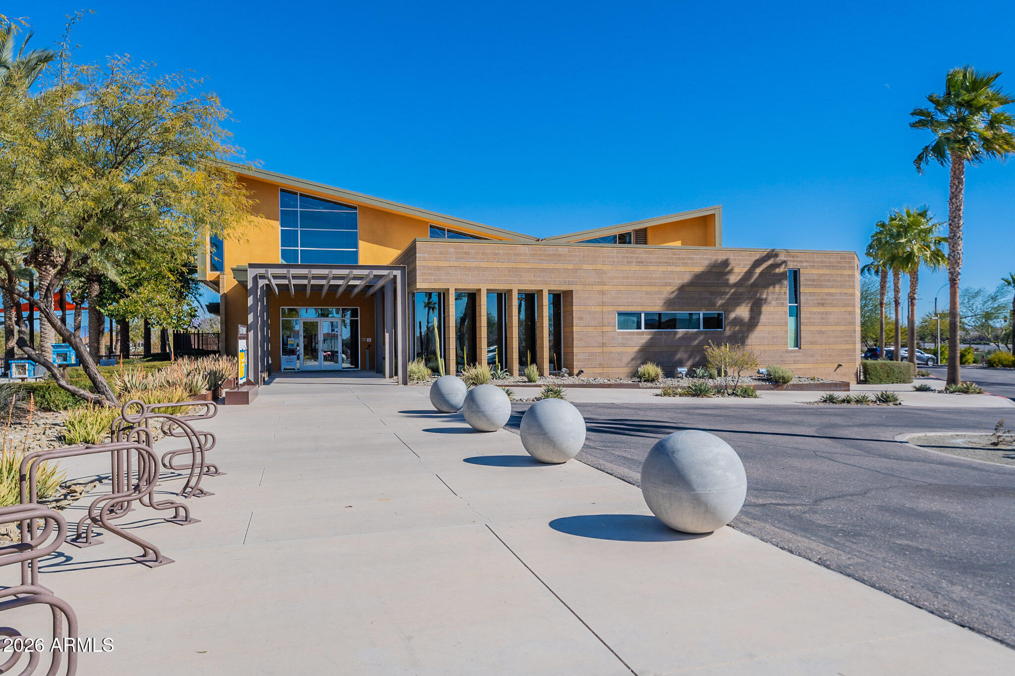 10723 E Deawalter Avenue