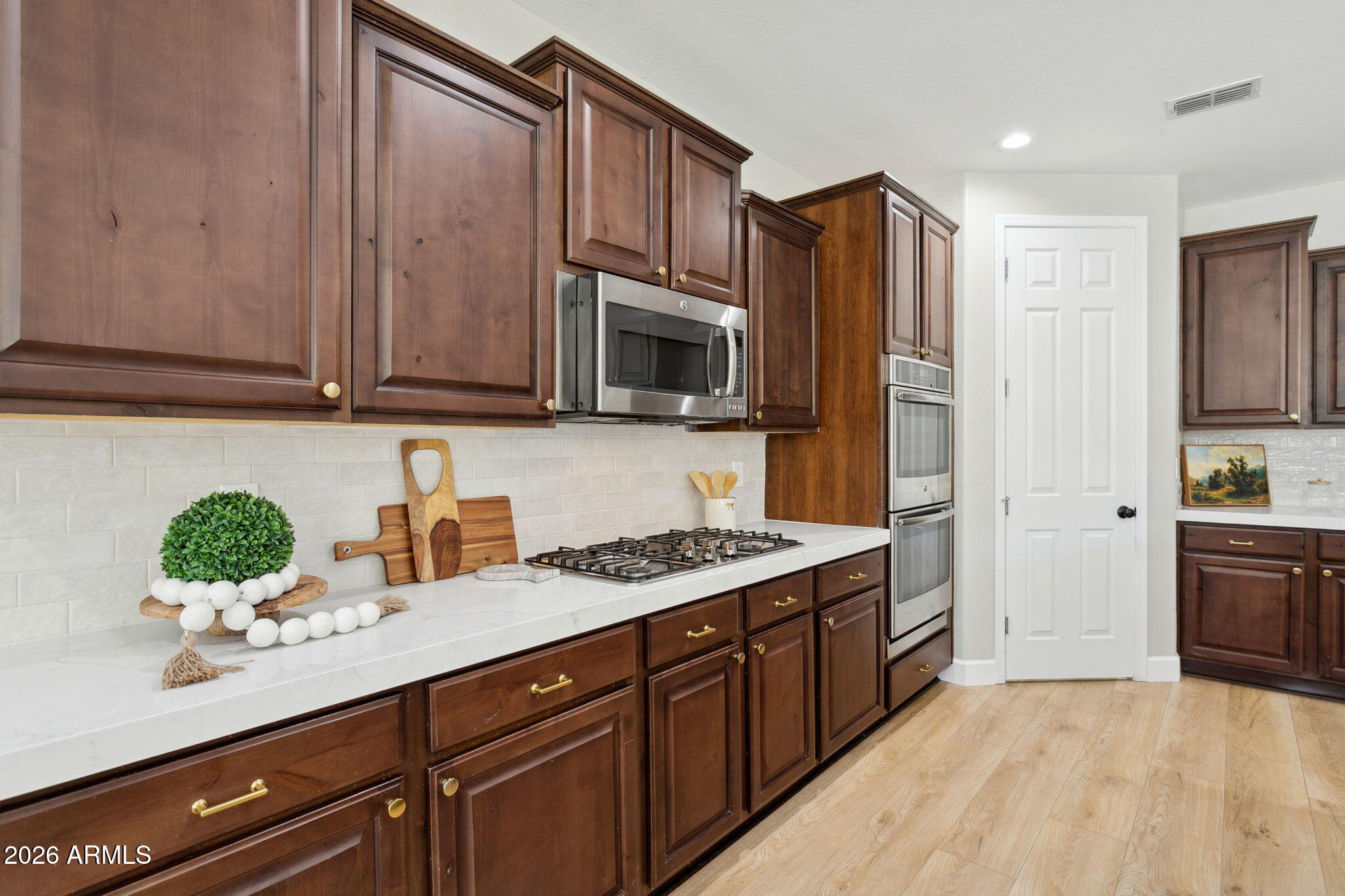 10723 E Deawalter Avenue