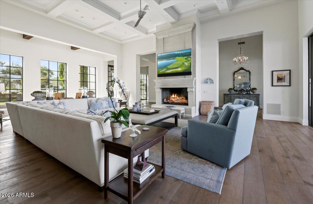 5022 E ORCHID Lane
