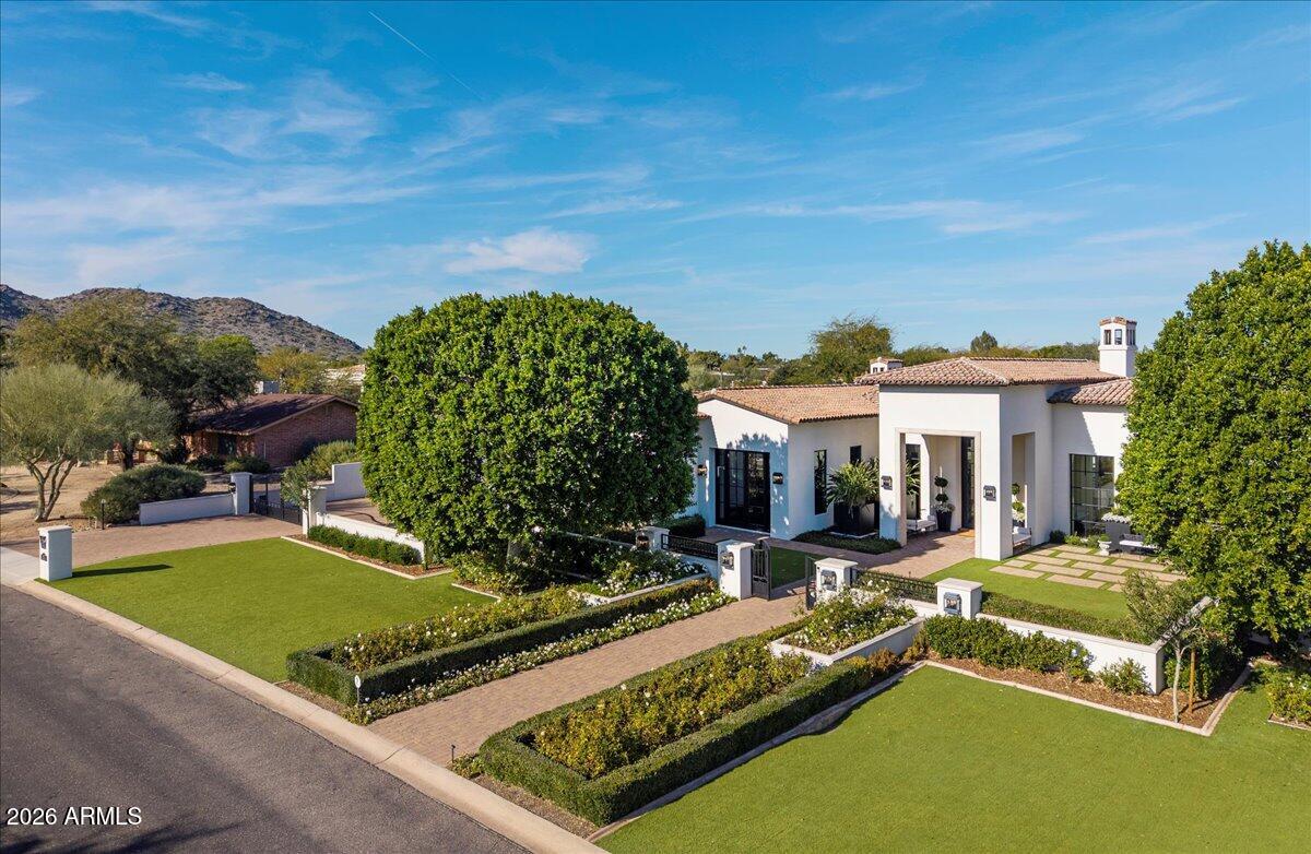 5022 E ORCHID Lane
