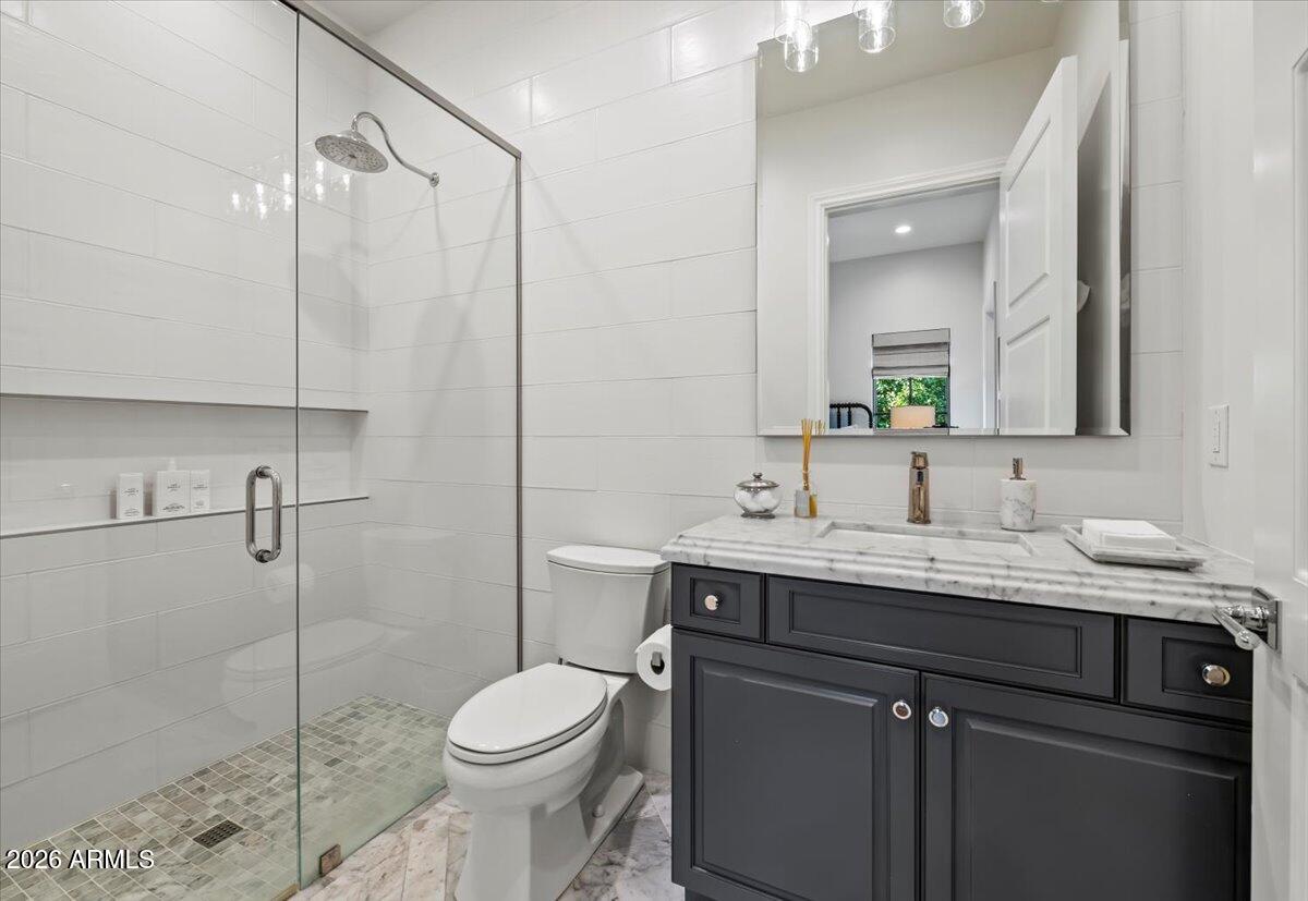 5022 E ORCHID Lane