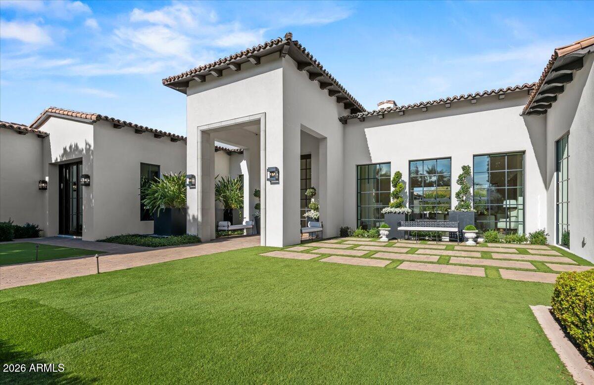 5022 E ORCHID Lane