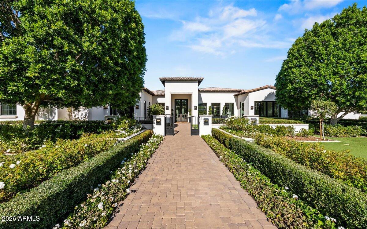 5022 E ORCHID Lane