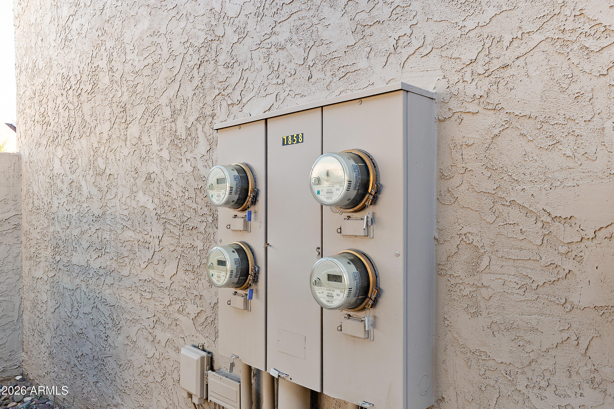 7858 E GLENROSA Avenue