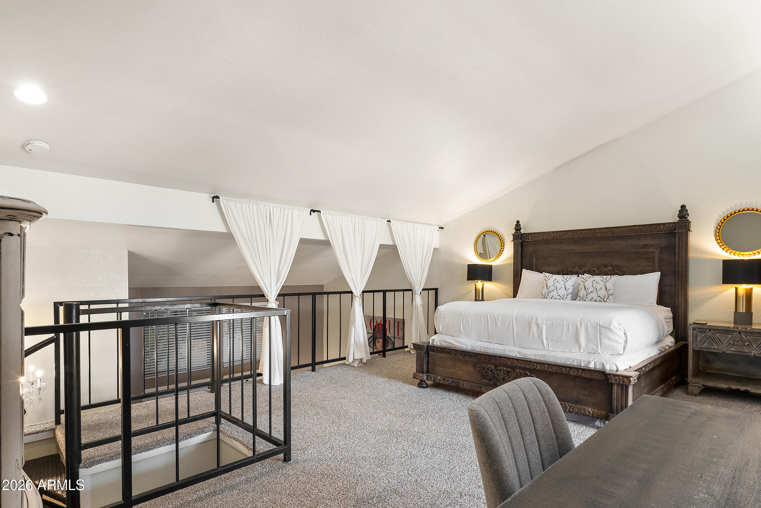 7858 E GLENROSA Avenue