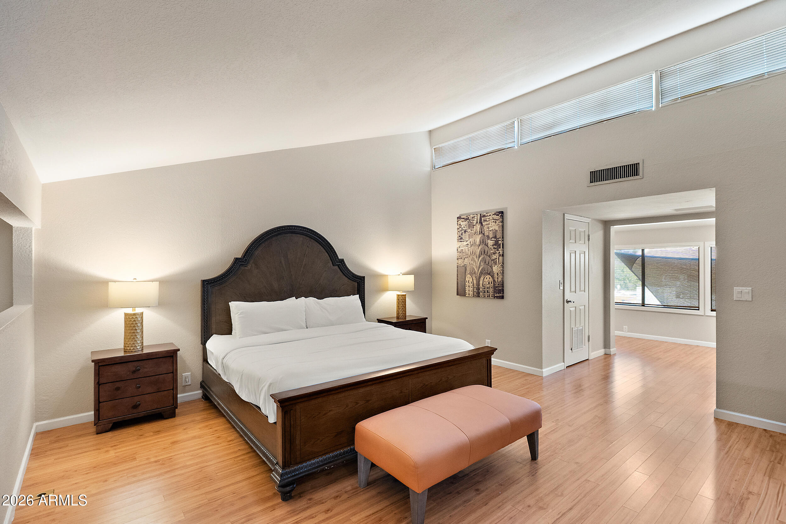 7858 E GLENROSA Avenue