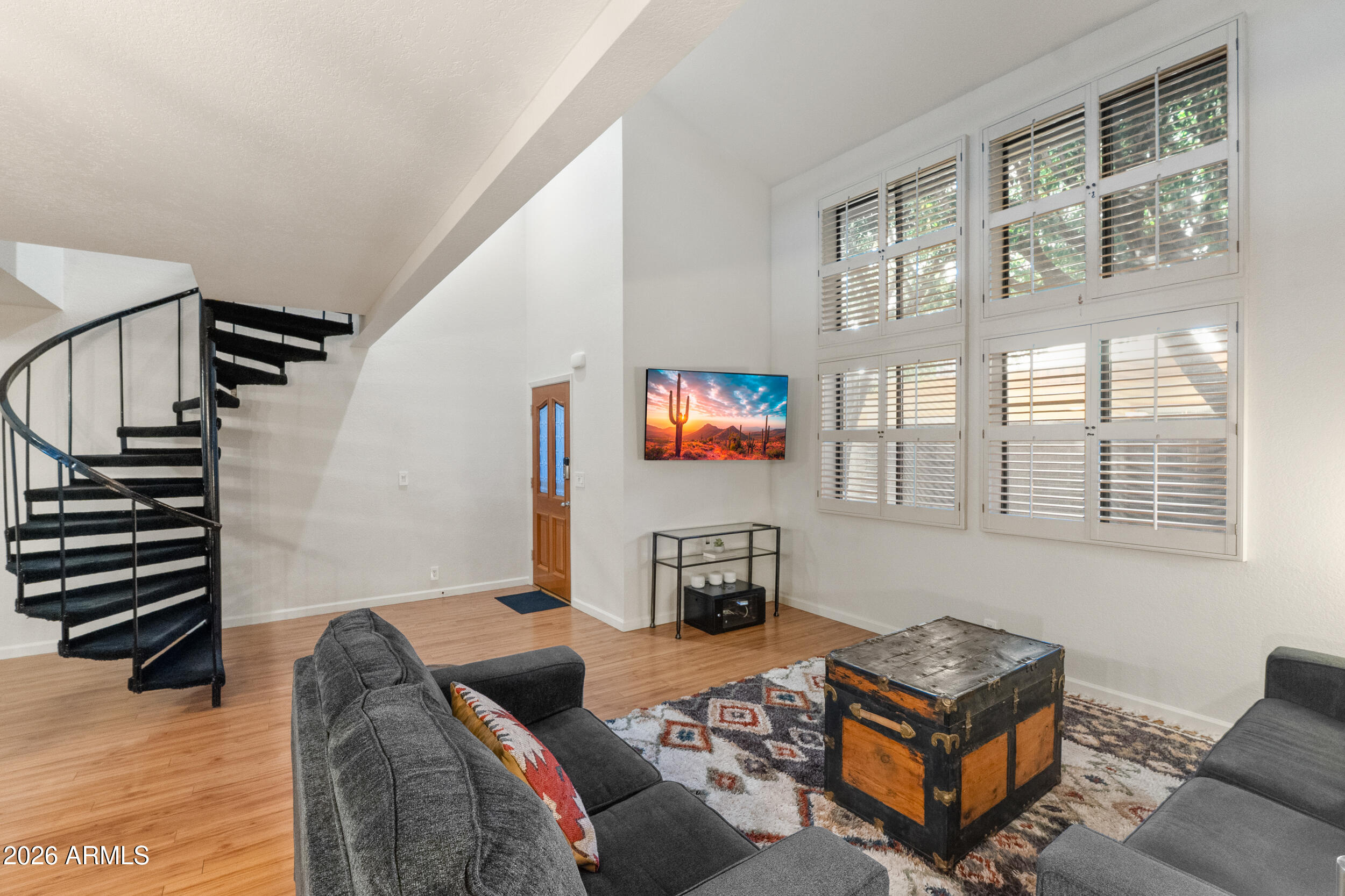 7858 E GLENROSA Avenue