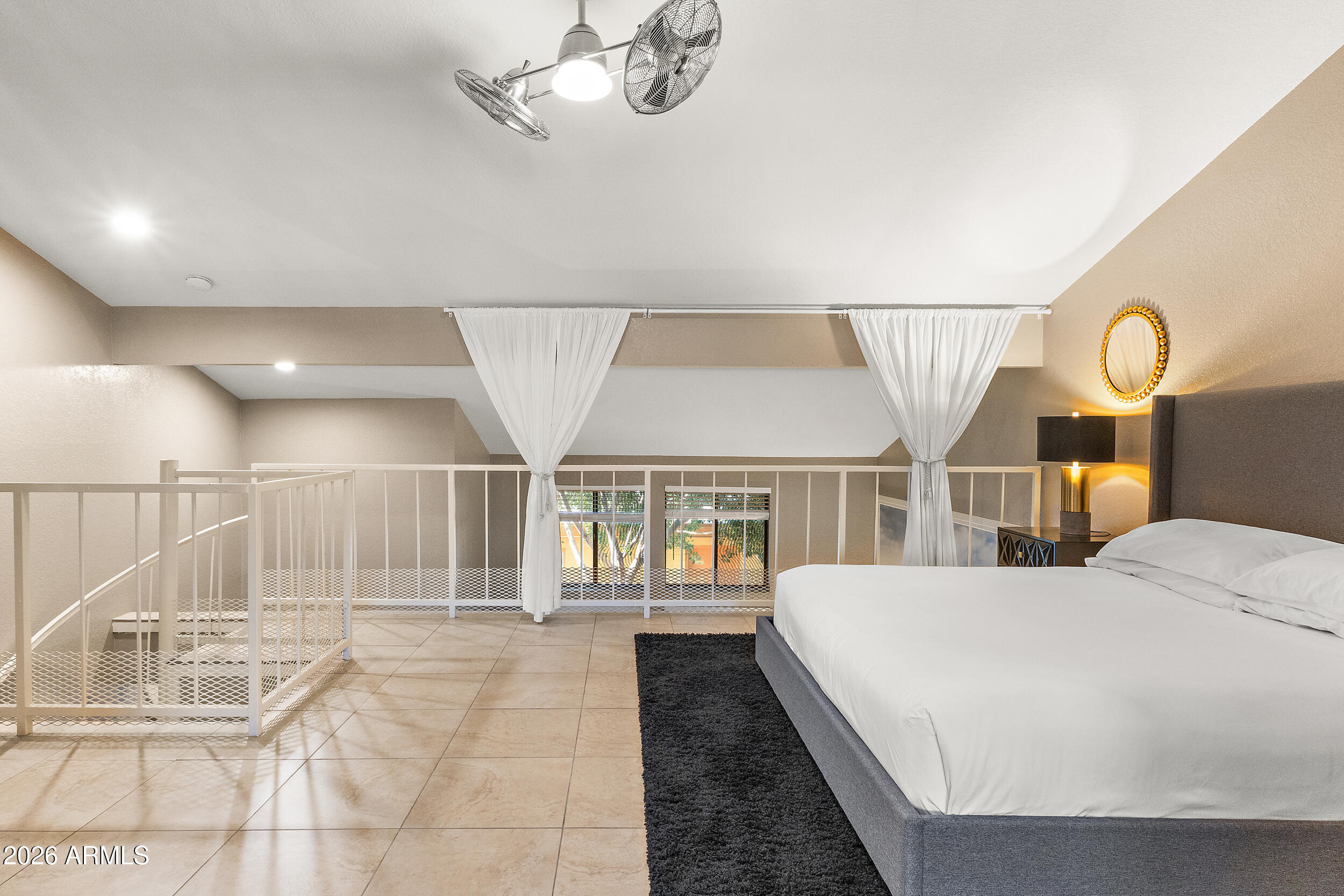 7858 E GLENROSA Avenue