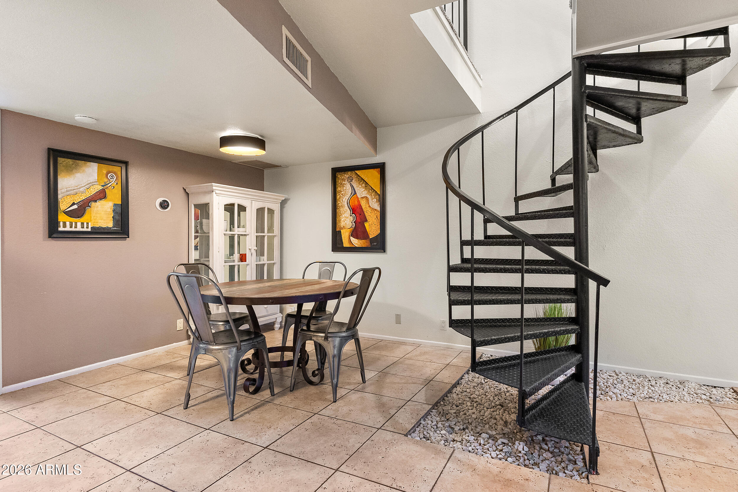 7858 E GLENROSA Avenue