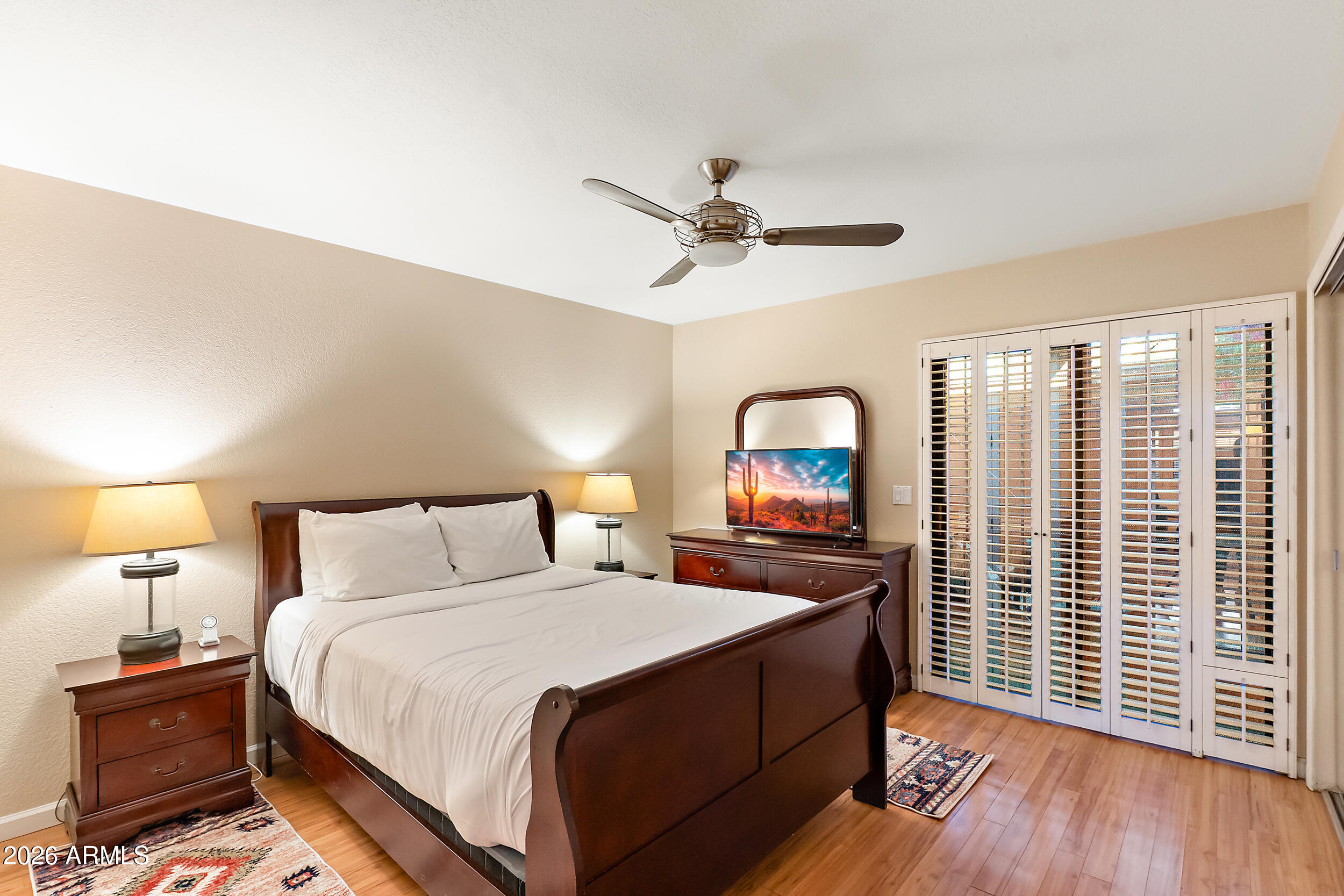 7858 E GLENROSA Avenue