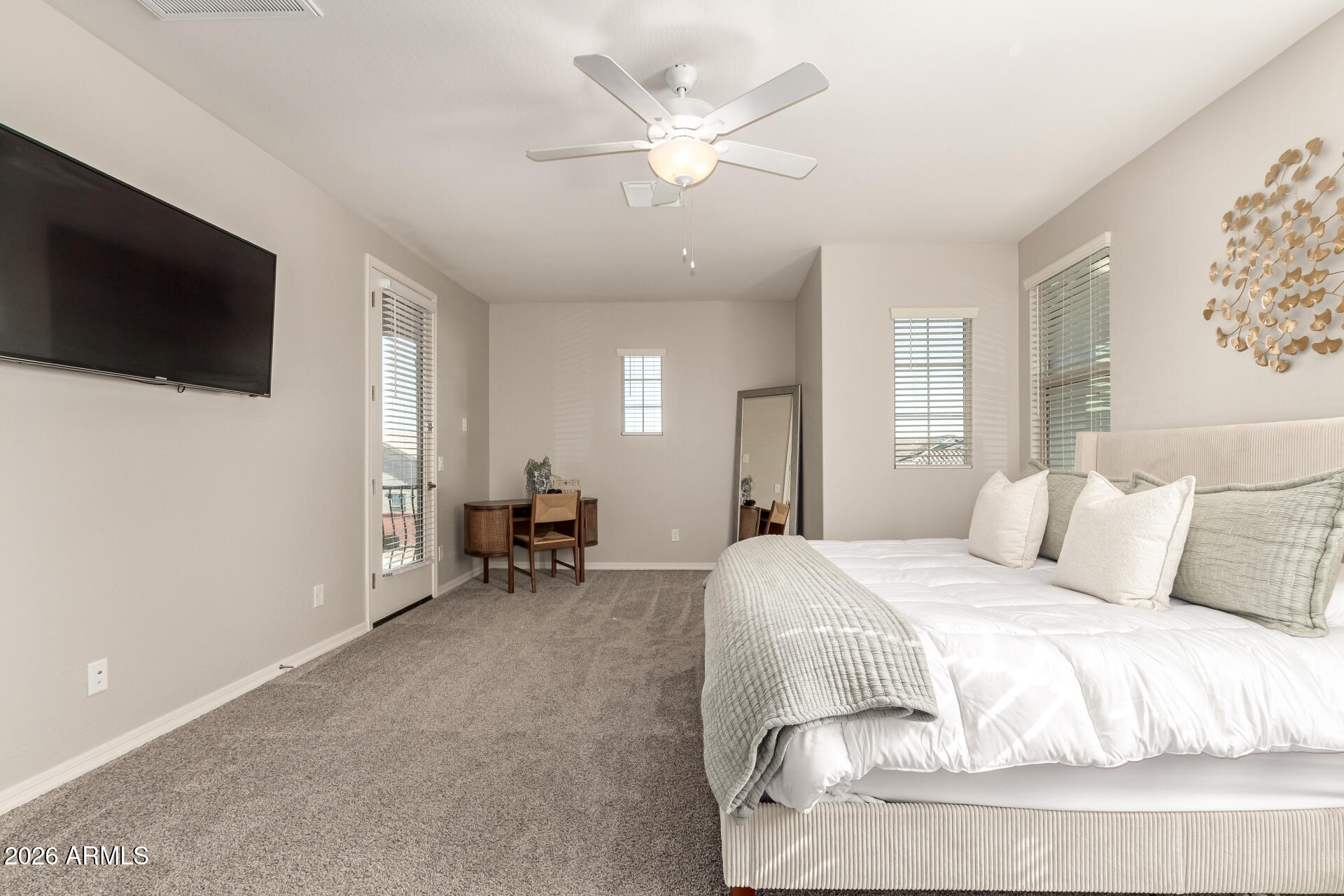 2700 S OLIVER Street