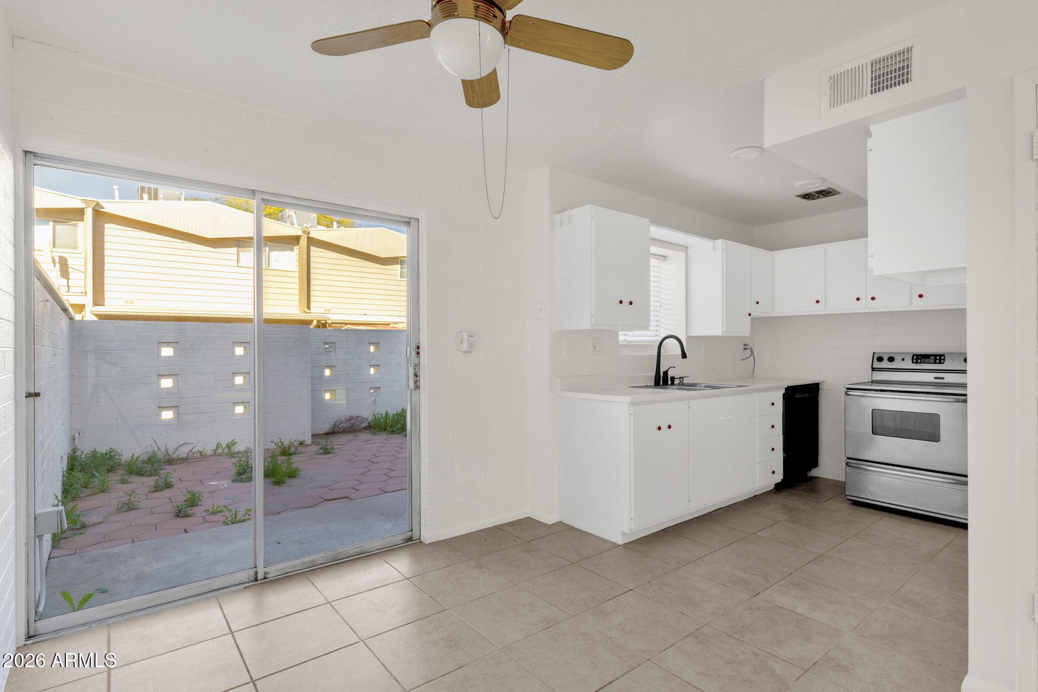 815 N HAYDEN Road B14