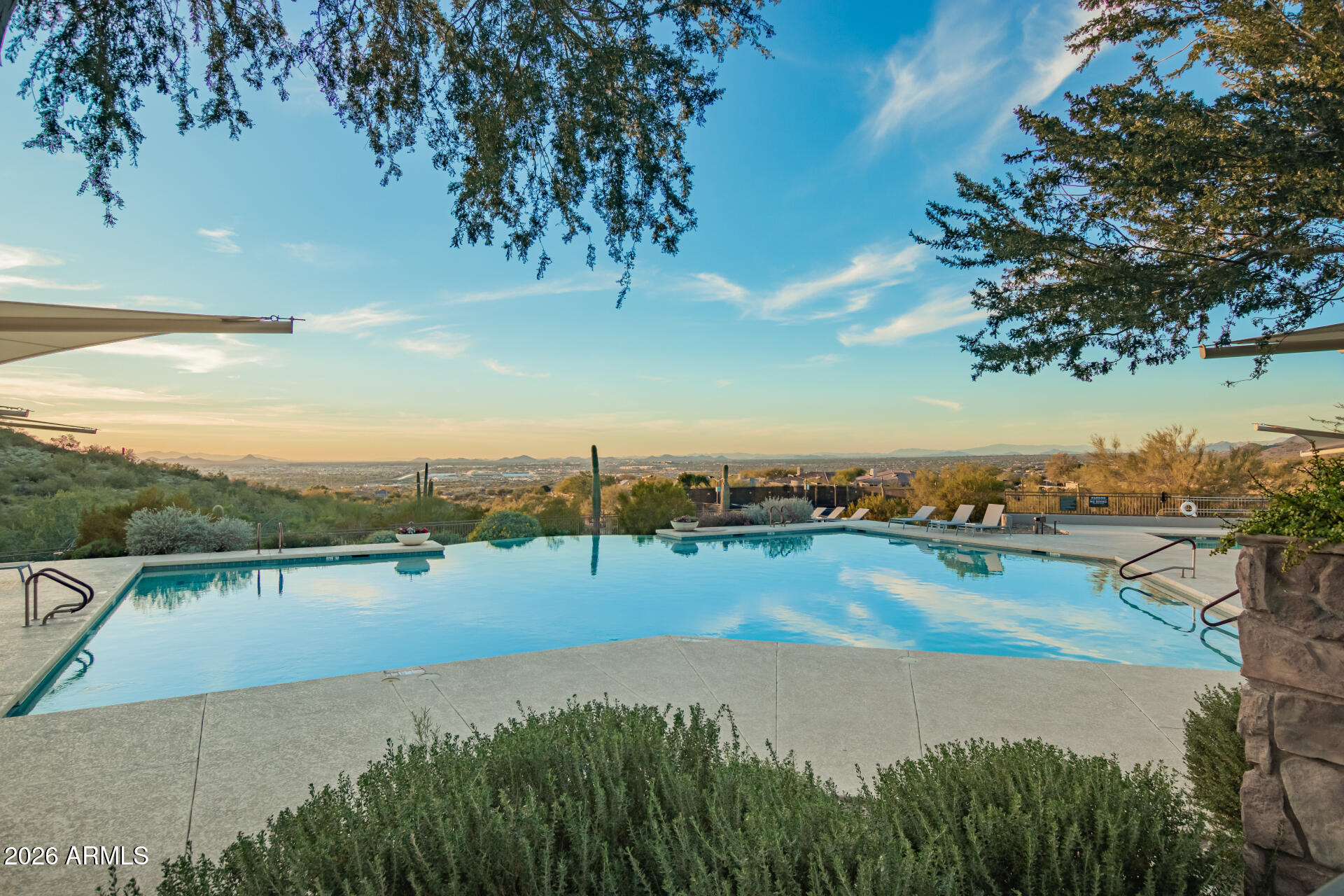 11221 E GREENWAY Road