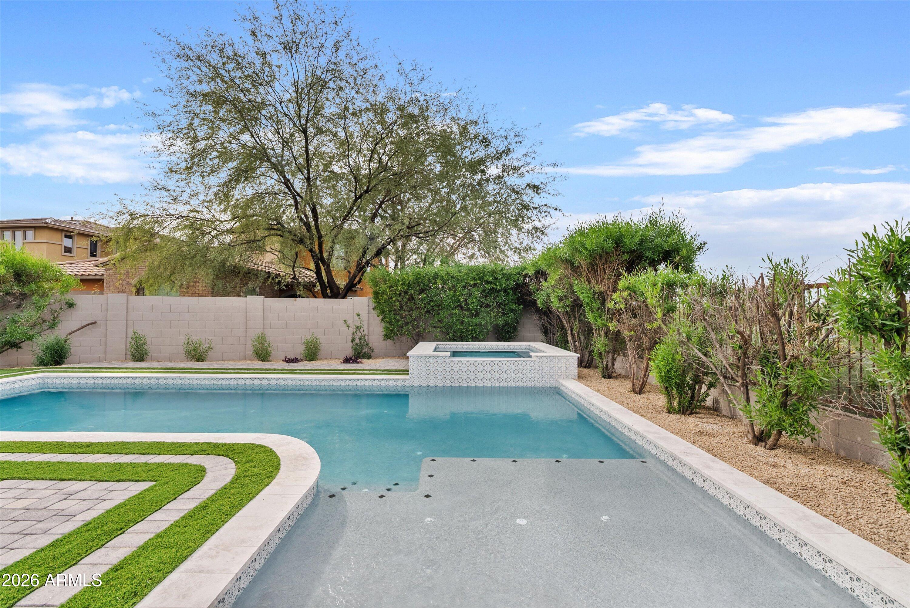 9782 E SOUTH BEND Drive