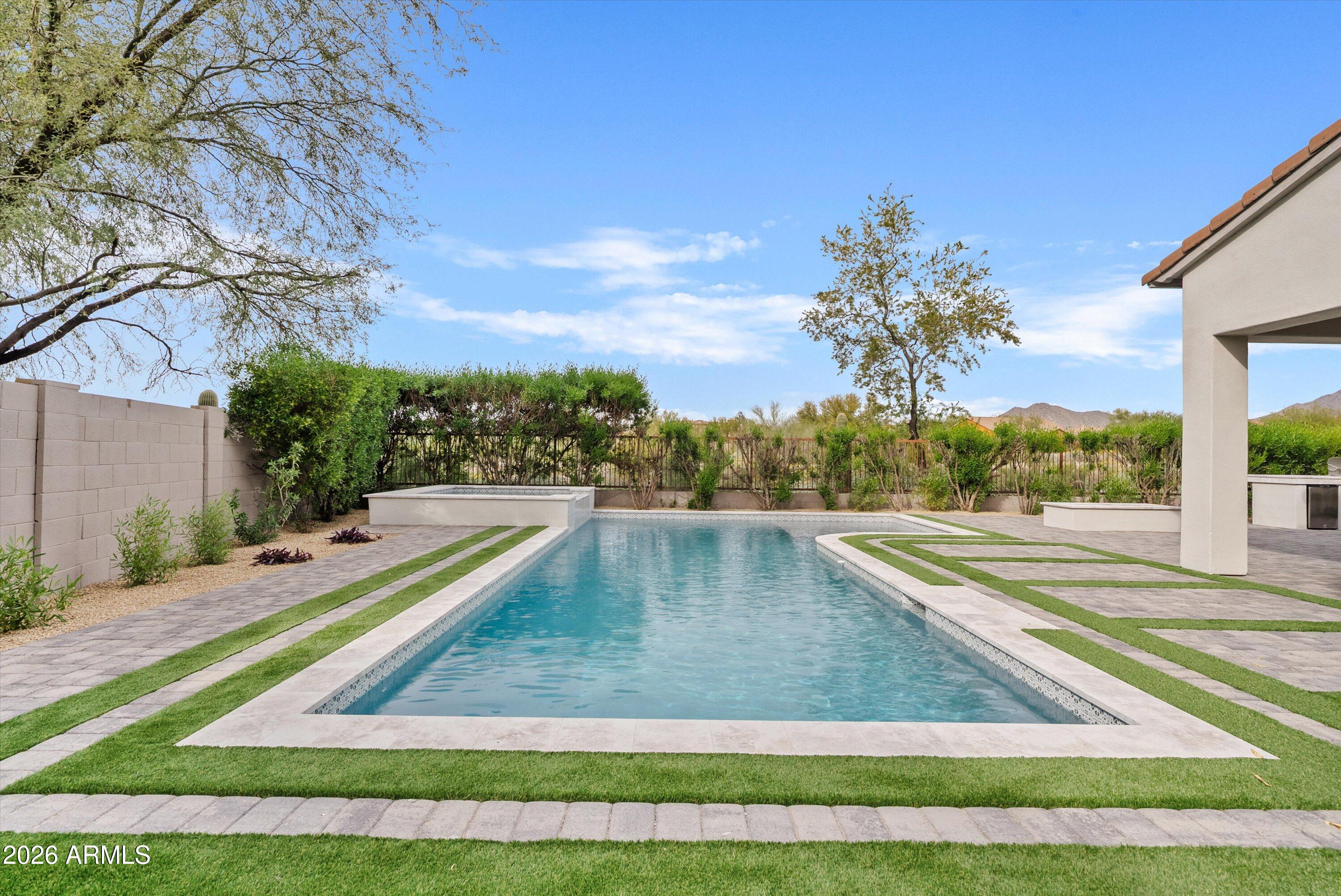 9782 E SOUTH BEND Drive