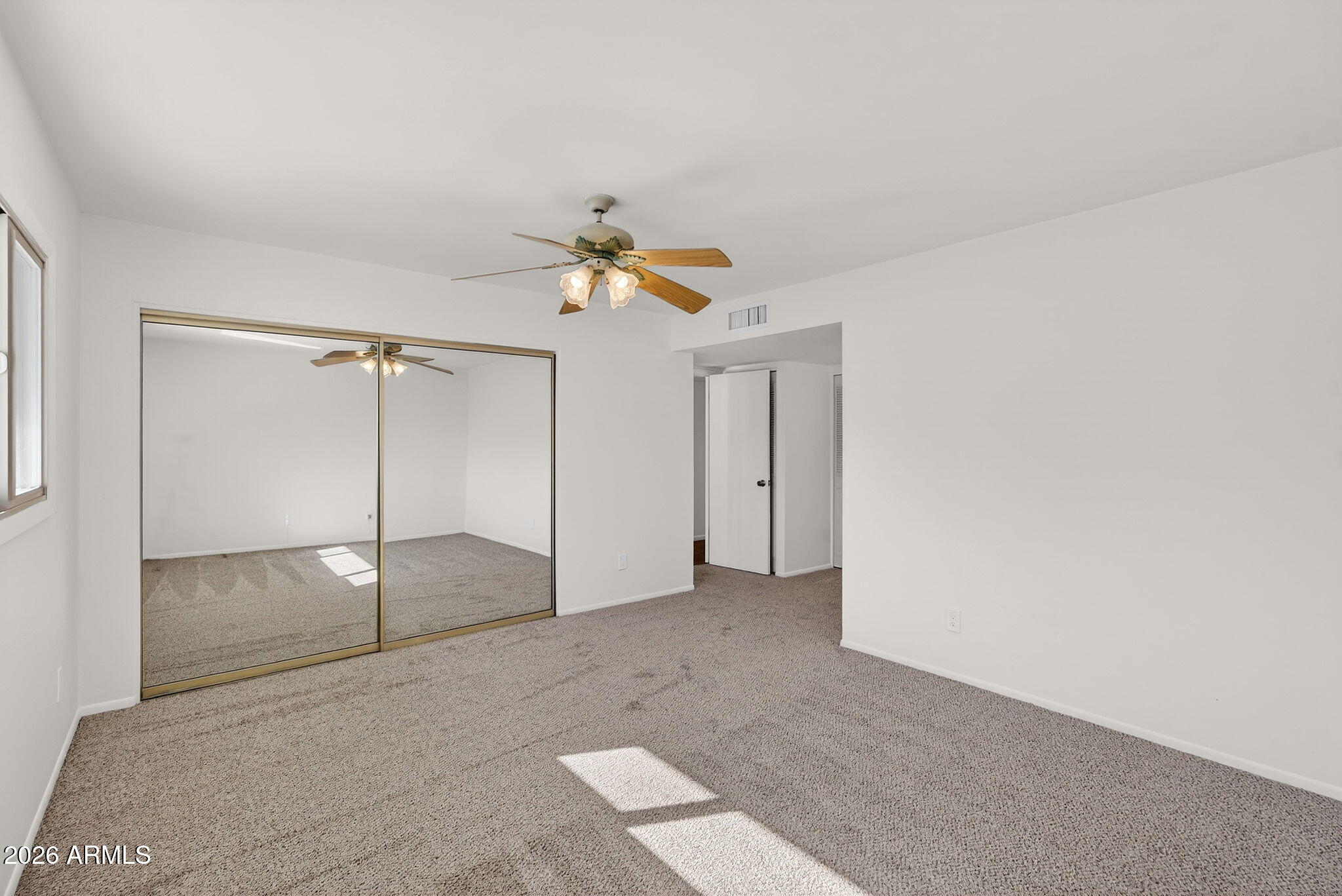 1725 E LA JOLLA Drive