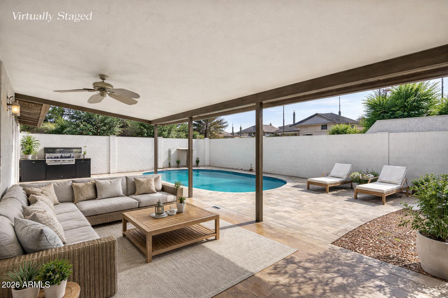 1725 E LA JOLLA Drive