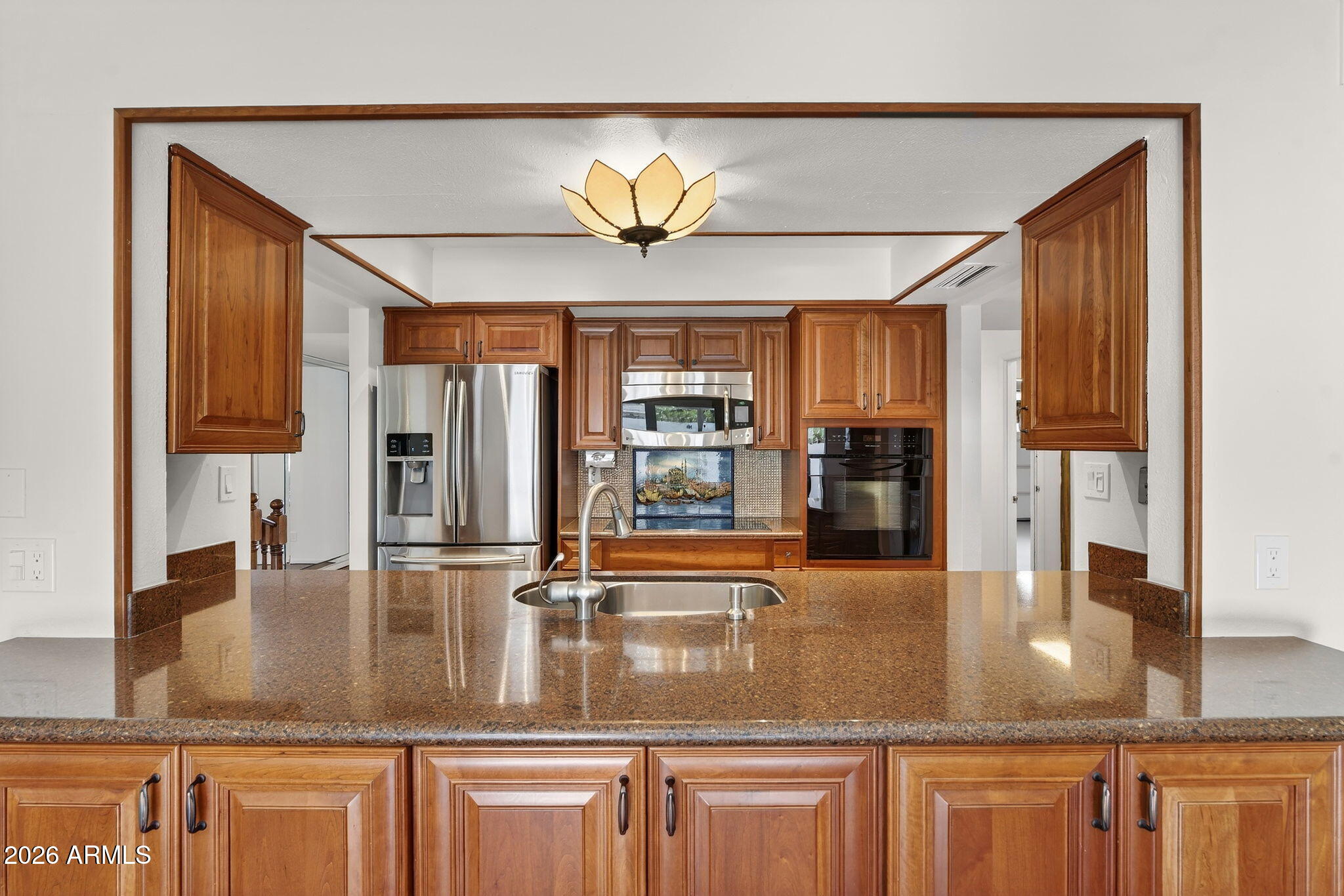 1725 E LA JOLLA Drive