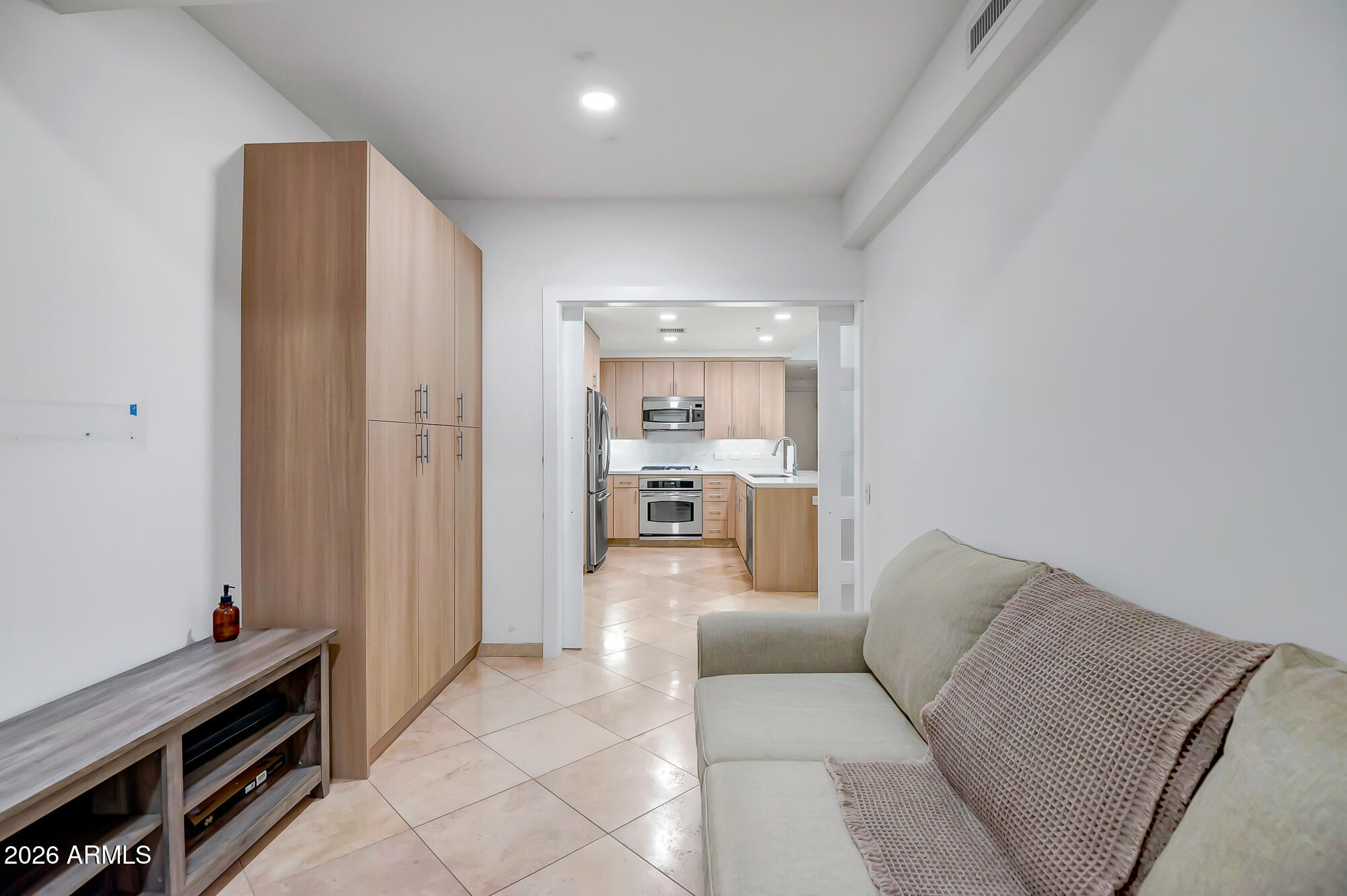 7167 E RANCHO VISTA Drive 2007