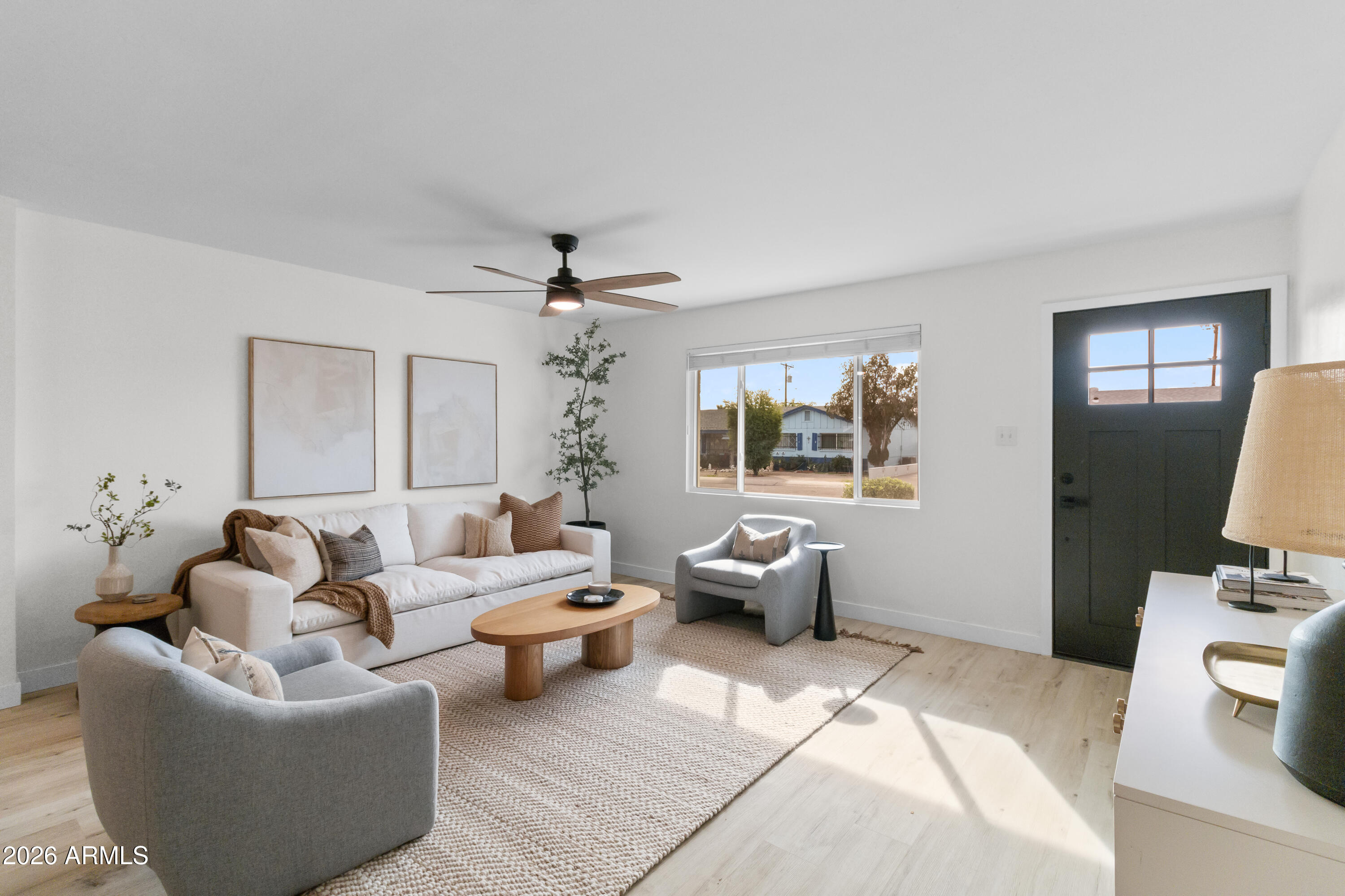 6802 E LOMA LAND Drive