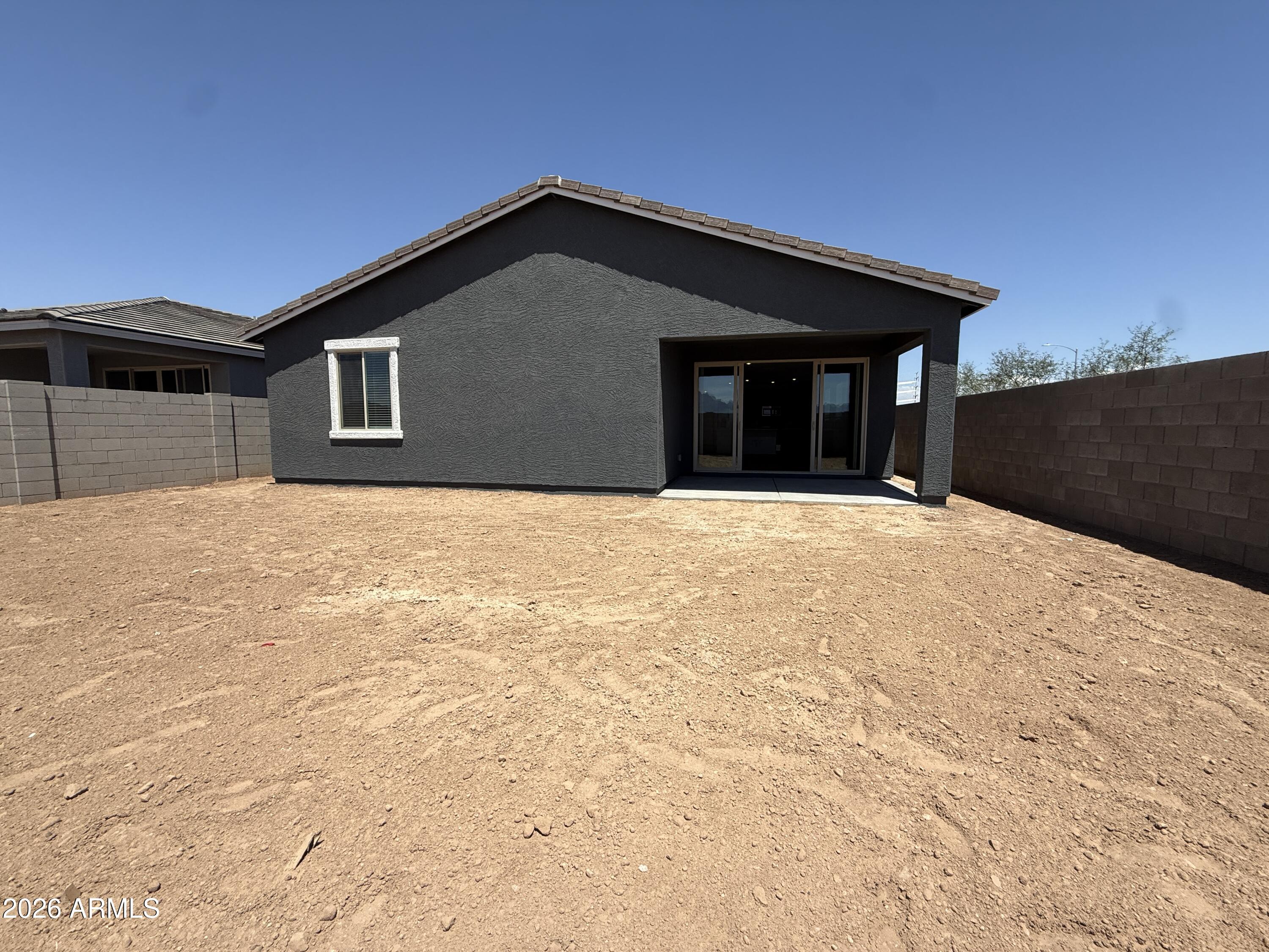 9521 W TAMARISK Avenue