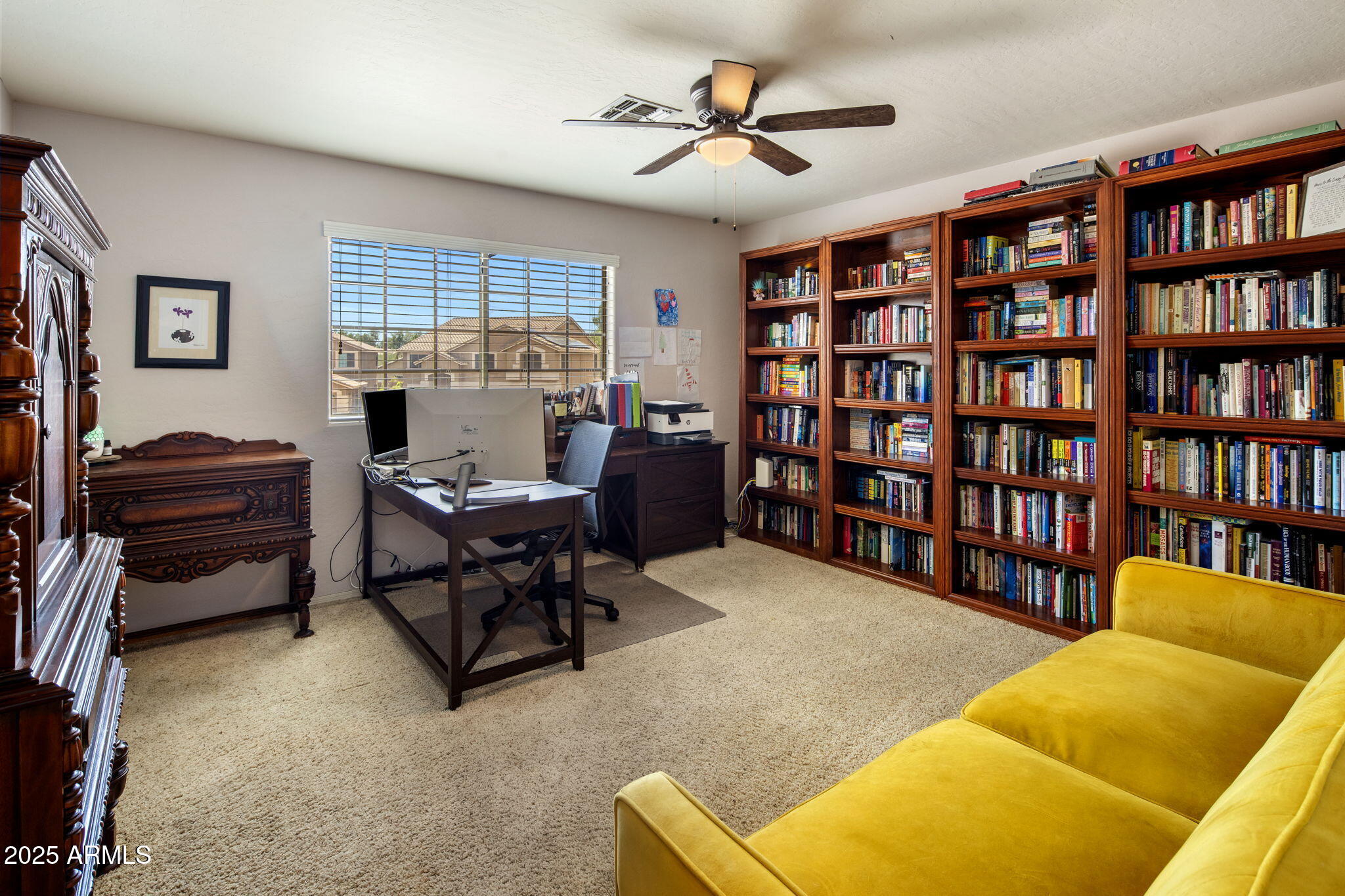 2120 E VISTA BONITA Drive