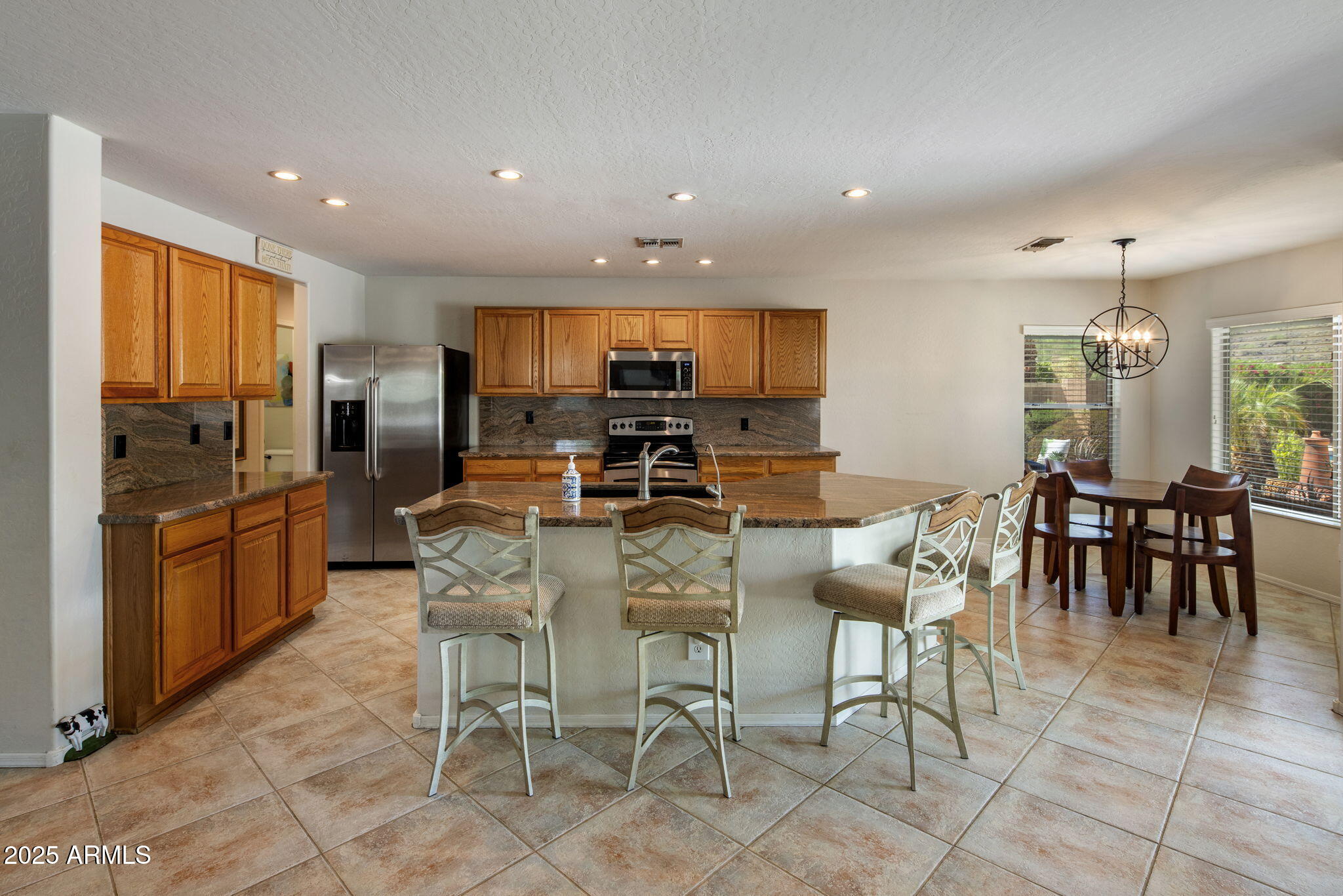 2120 E VISTA BONITA Drive