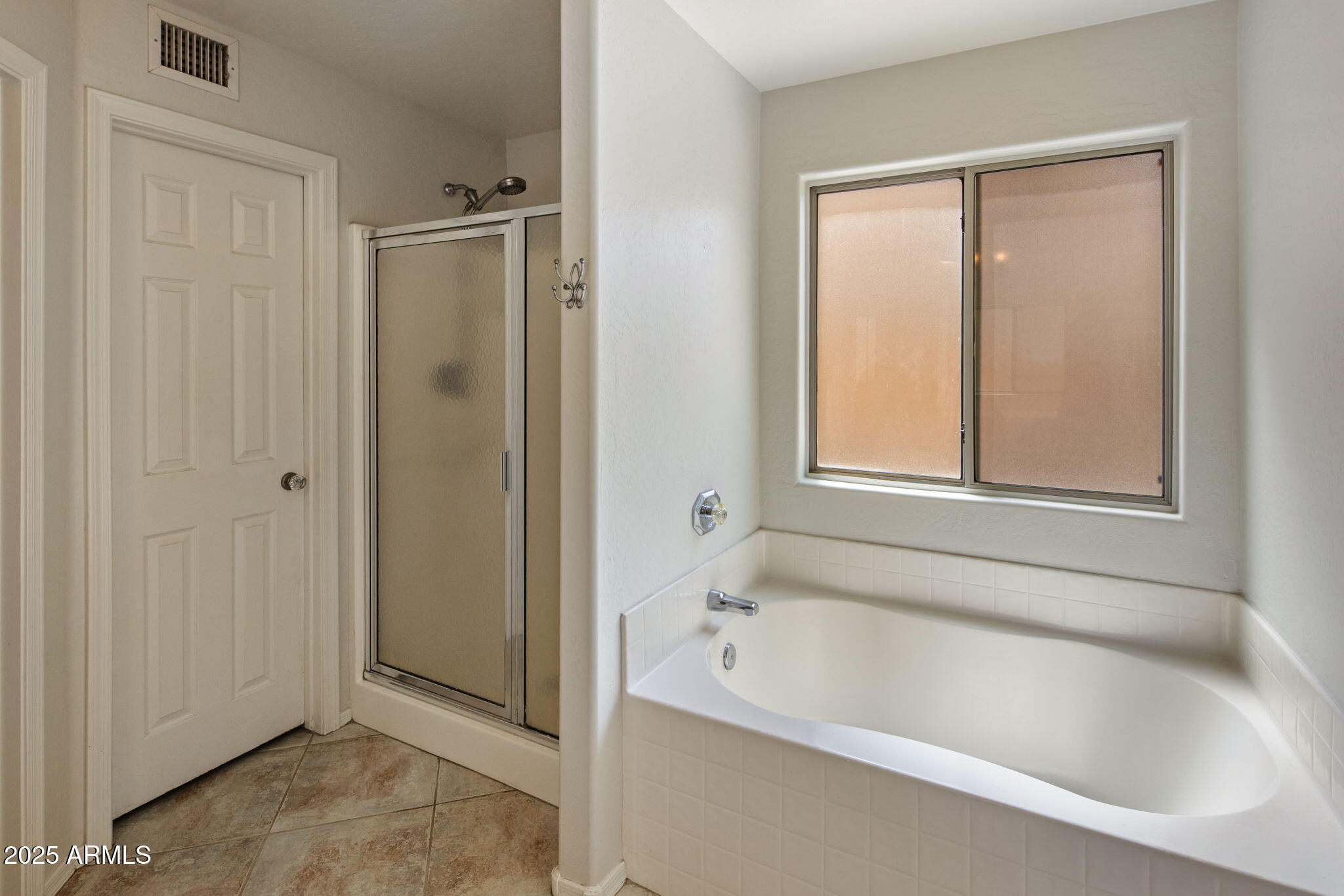 2120 E VISTA BONITA Drive