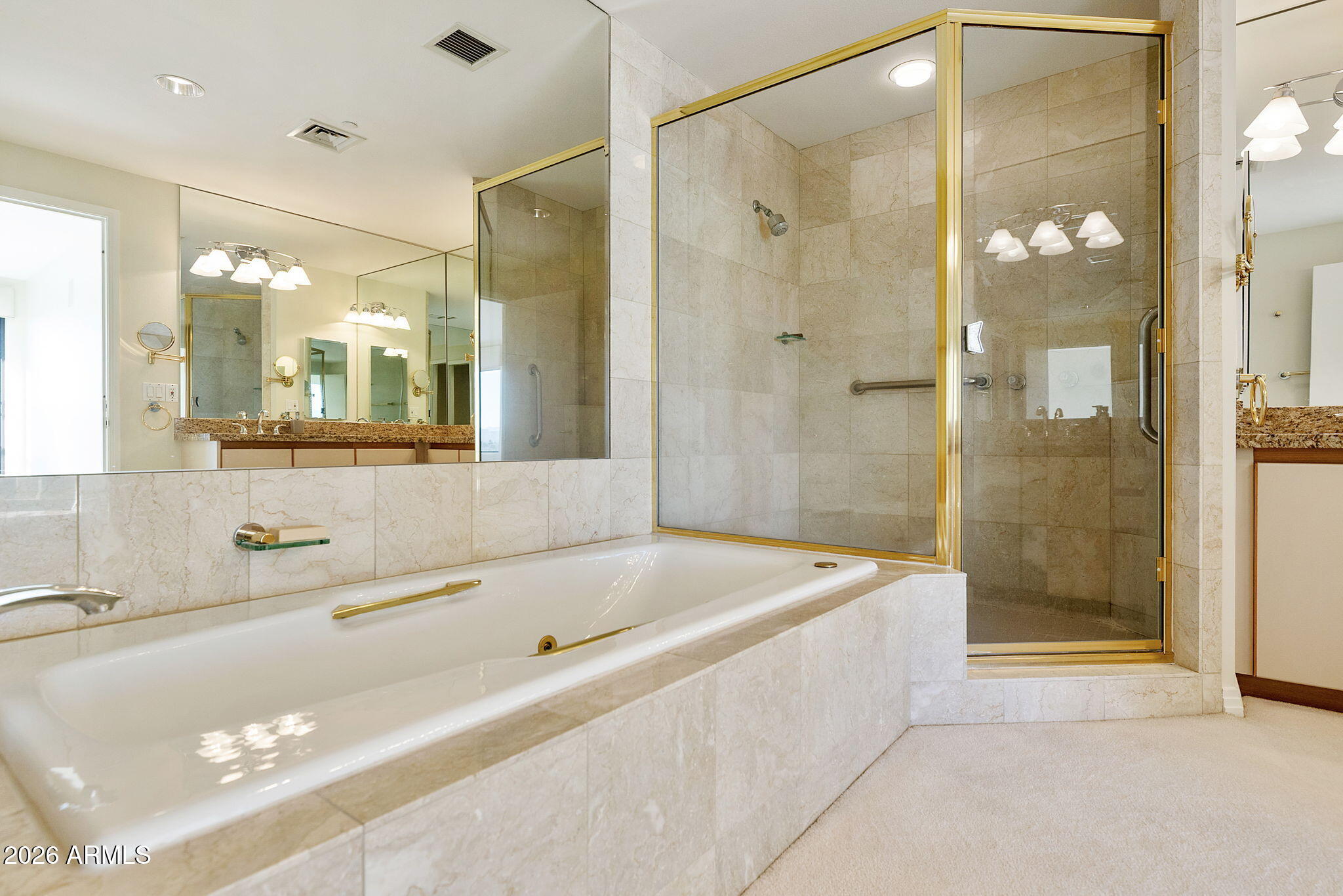 1040 E OSBORN Road 601