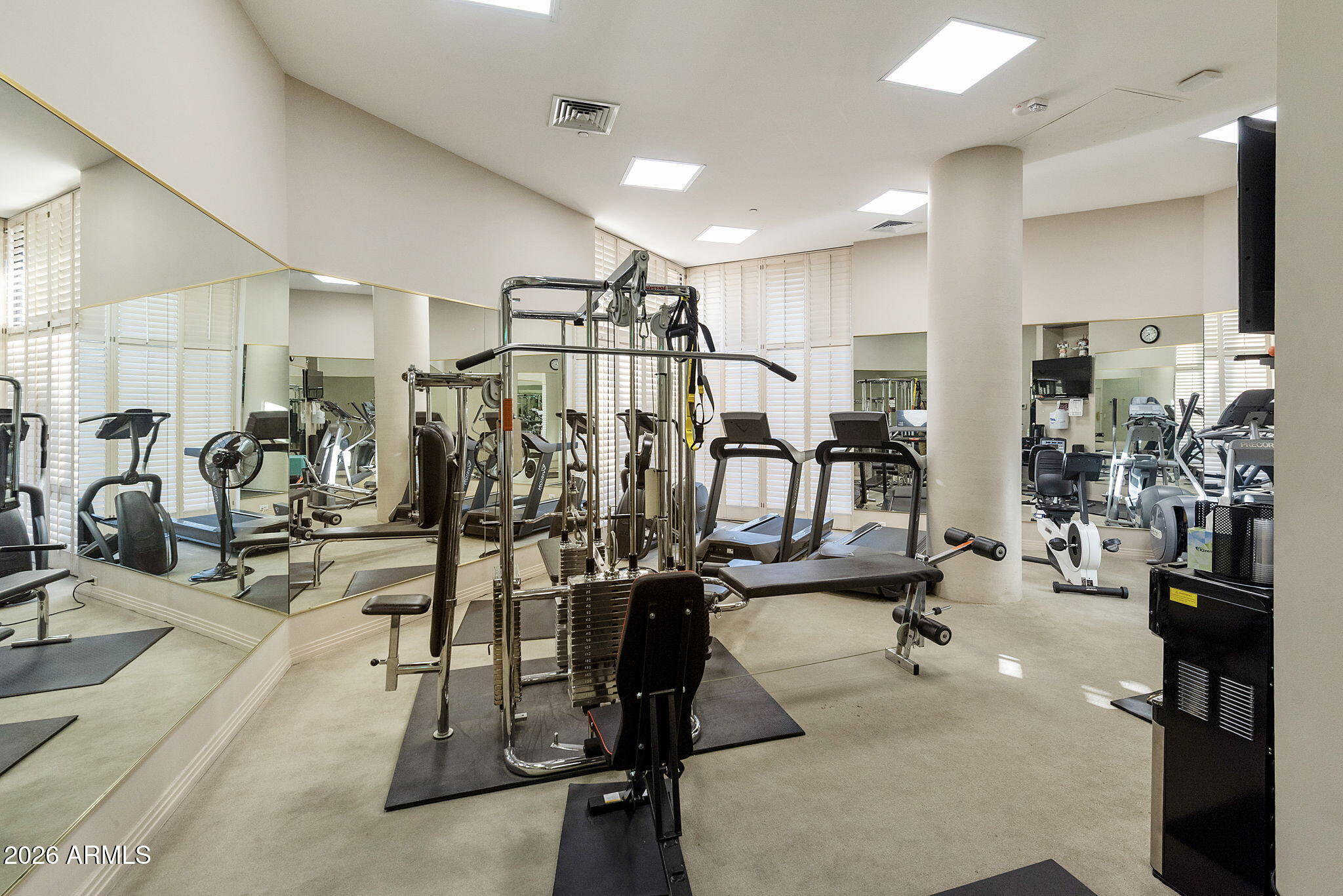 1040 E OSBORN Road 601