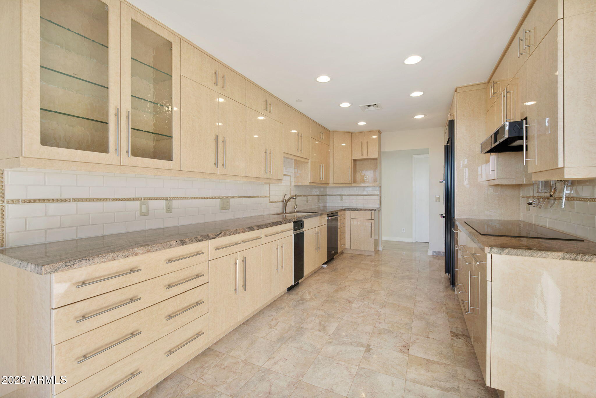 1040 E OSBORN Road 601