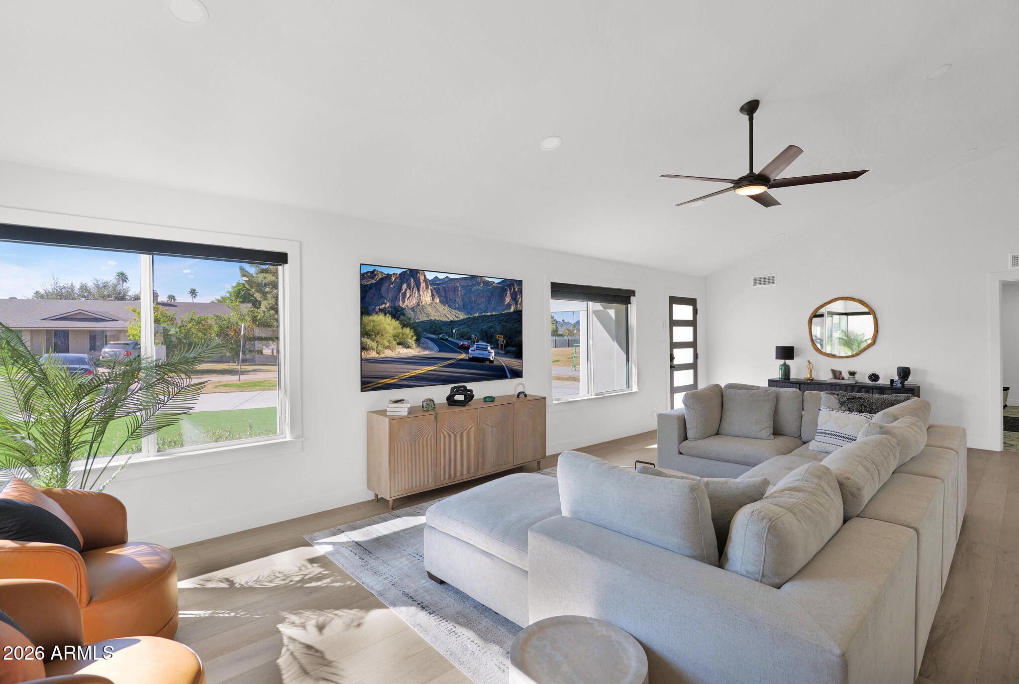 7629 N VIA DE LOS NINOS