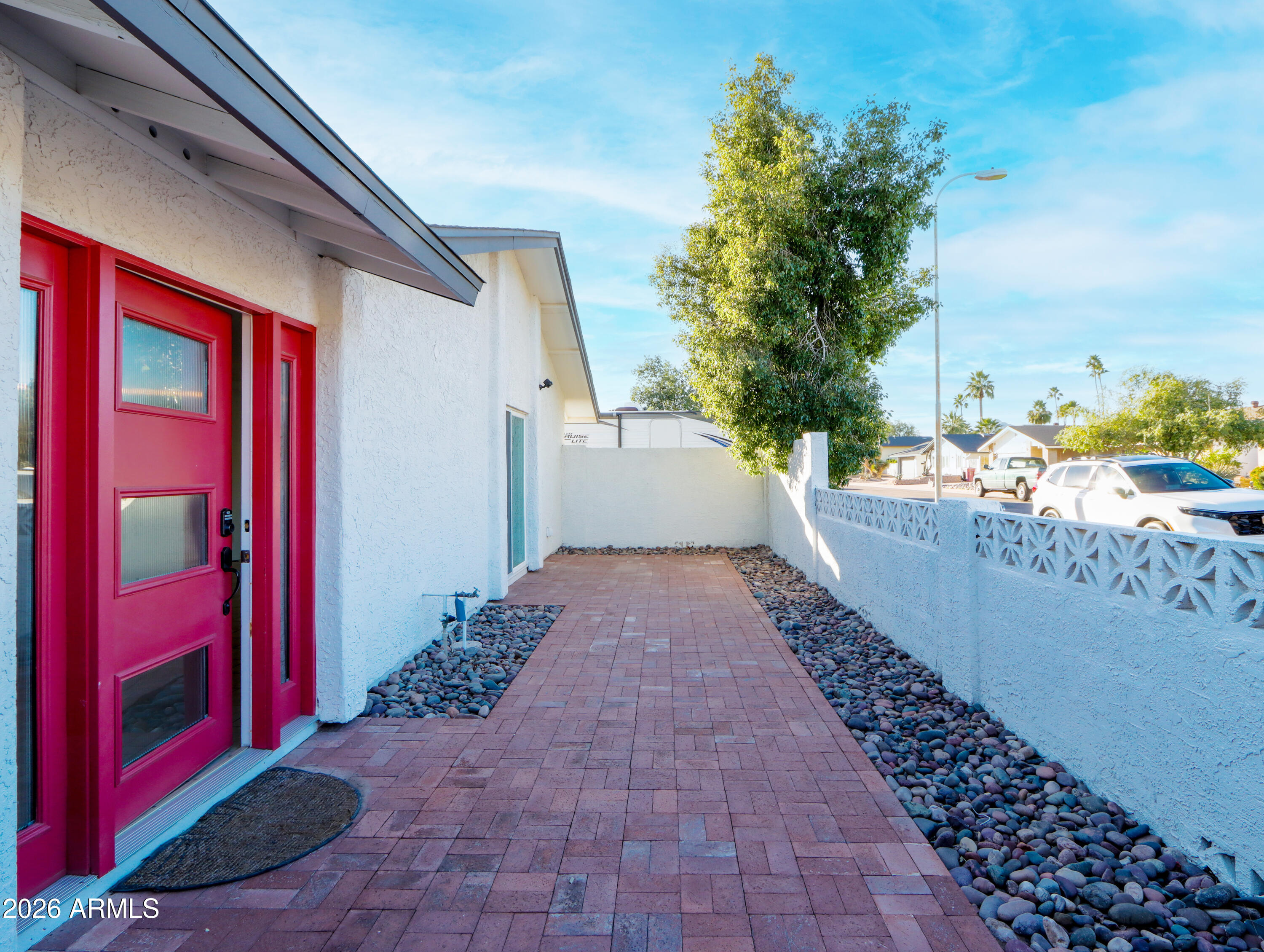 8721 E MULBERRY Street