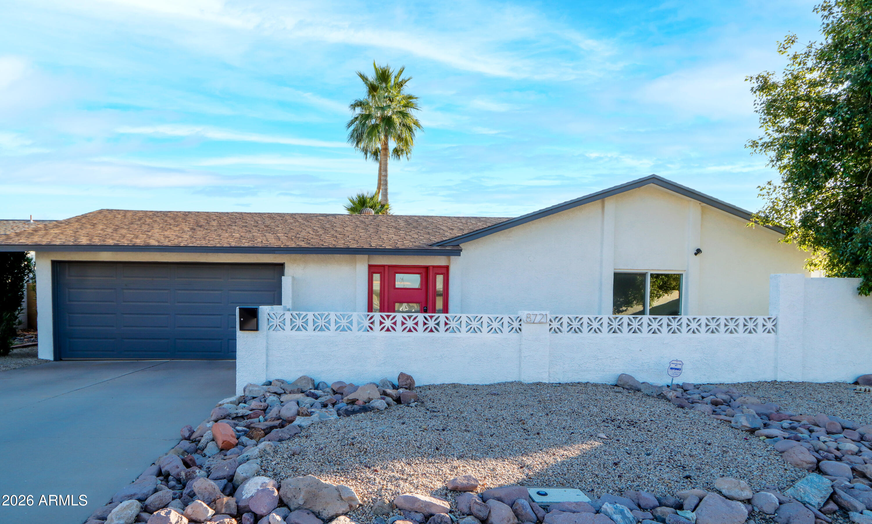 8721 E MULBERRY Street