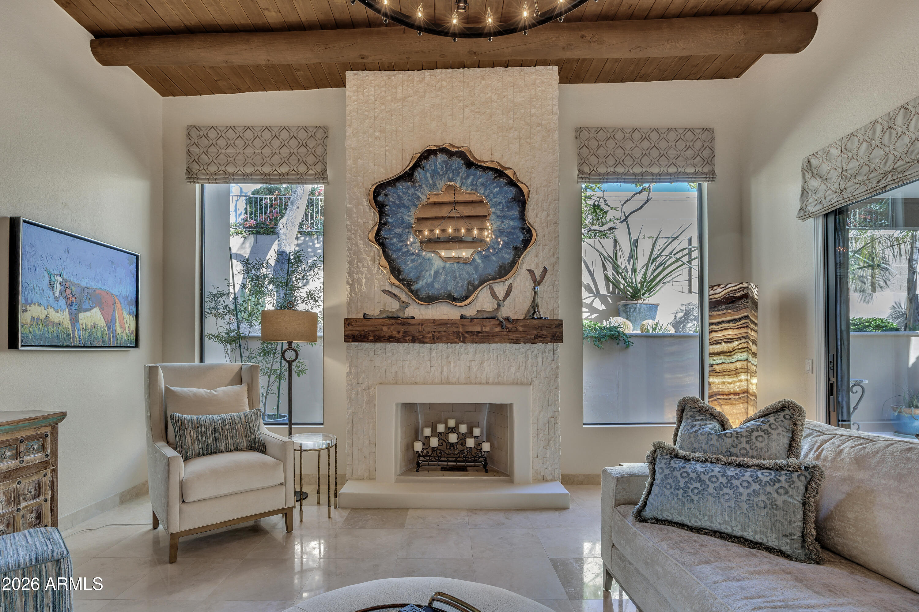 3118 E MARYLAND Avenue