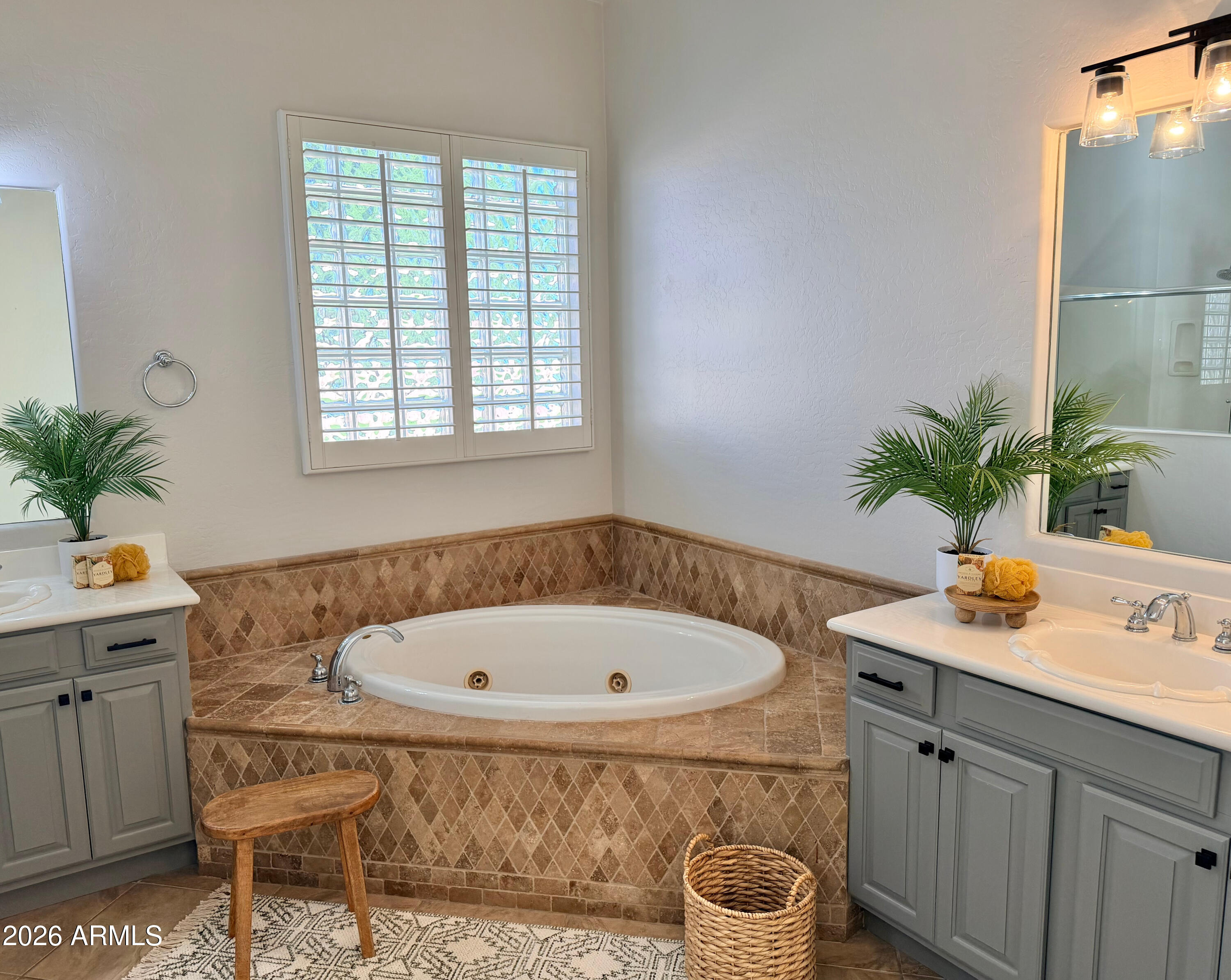 11635 E BELLFLOWER Drive