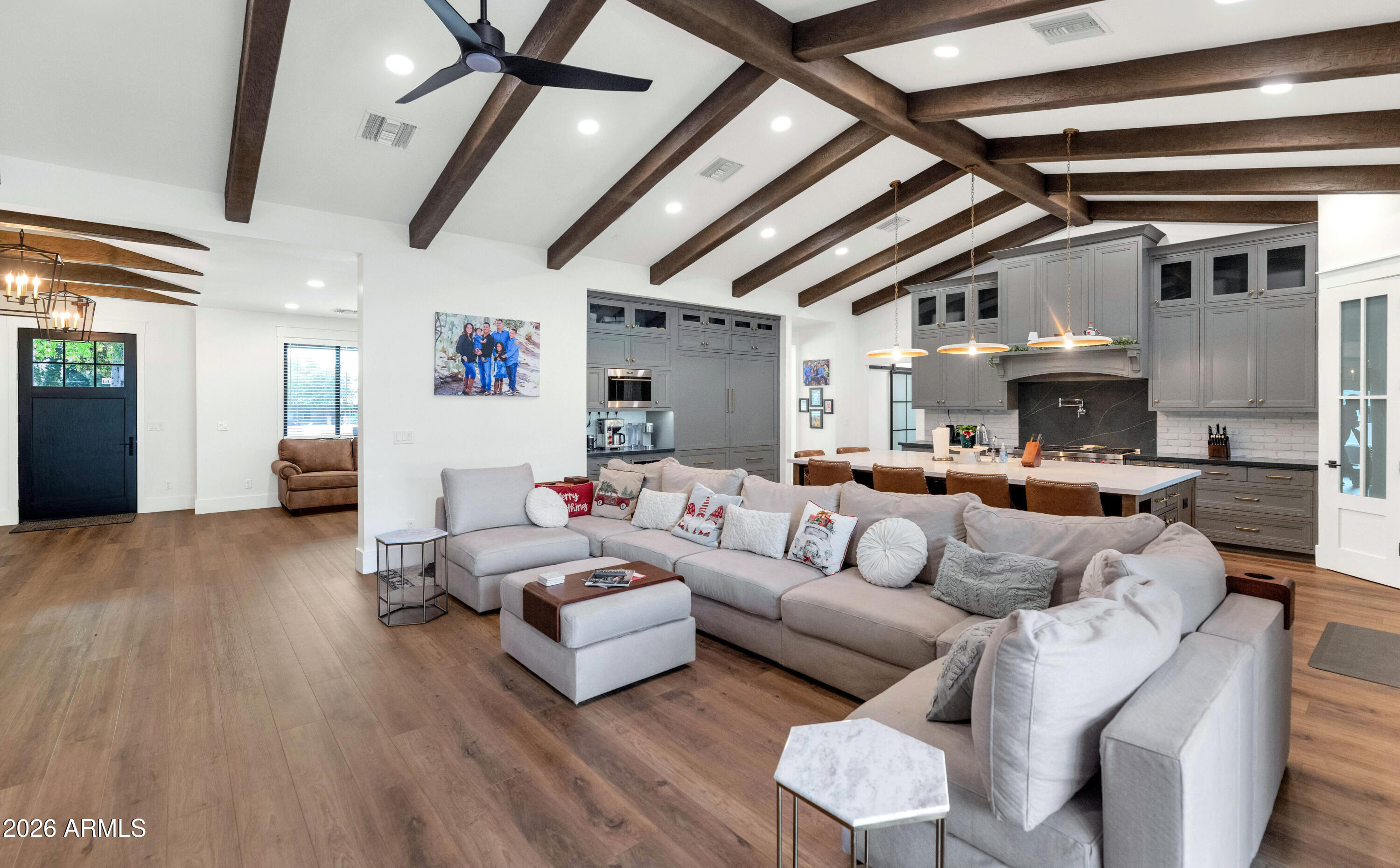 5714 E LAFAYETTE Boulevard