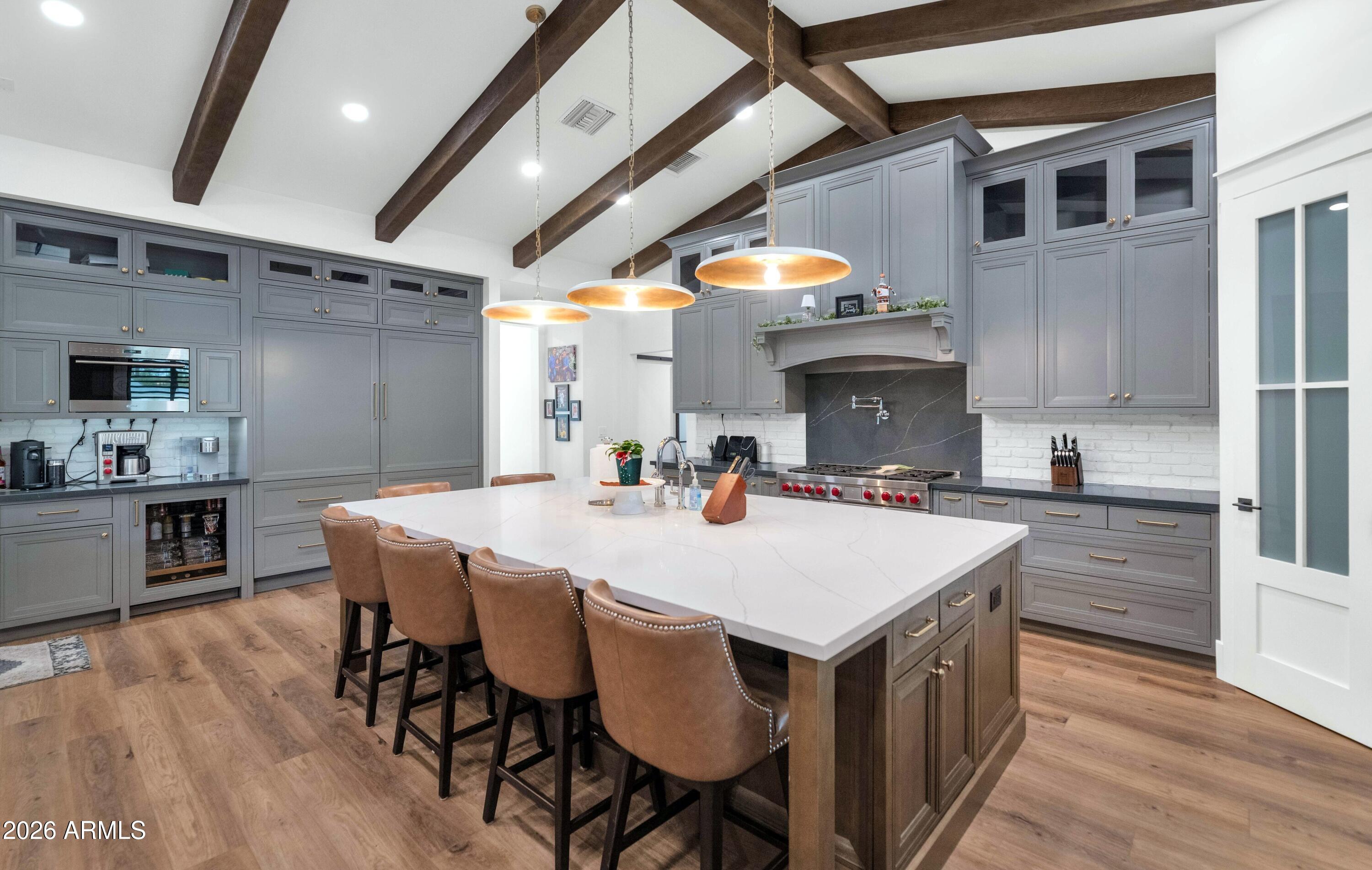 5714 E LAFAYETTE Boulevard