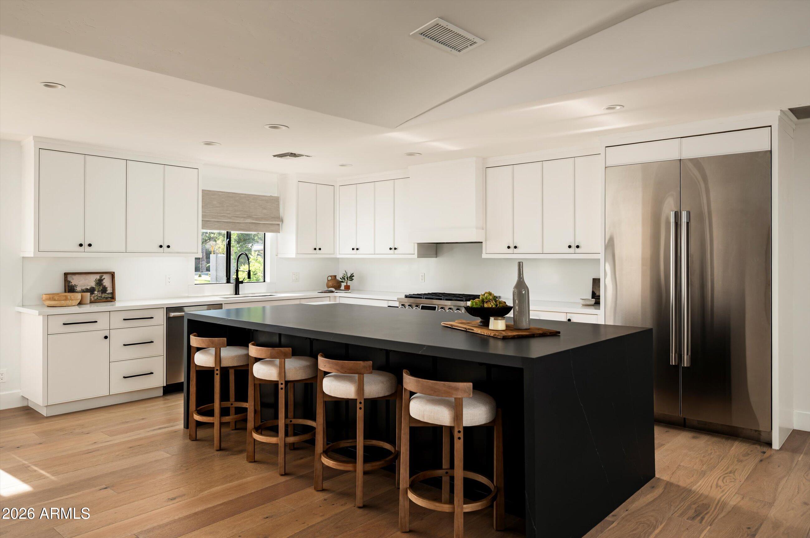 3612 E PIERSON Street