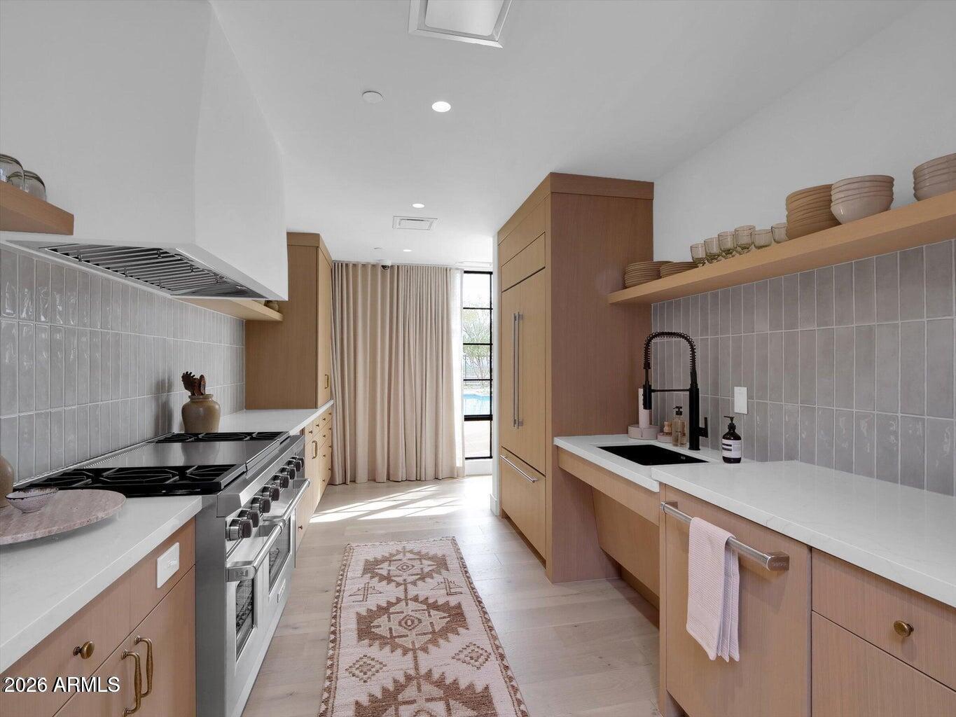 4849 N Camelback Ridge Road B104