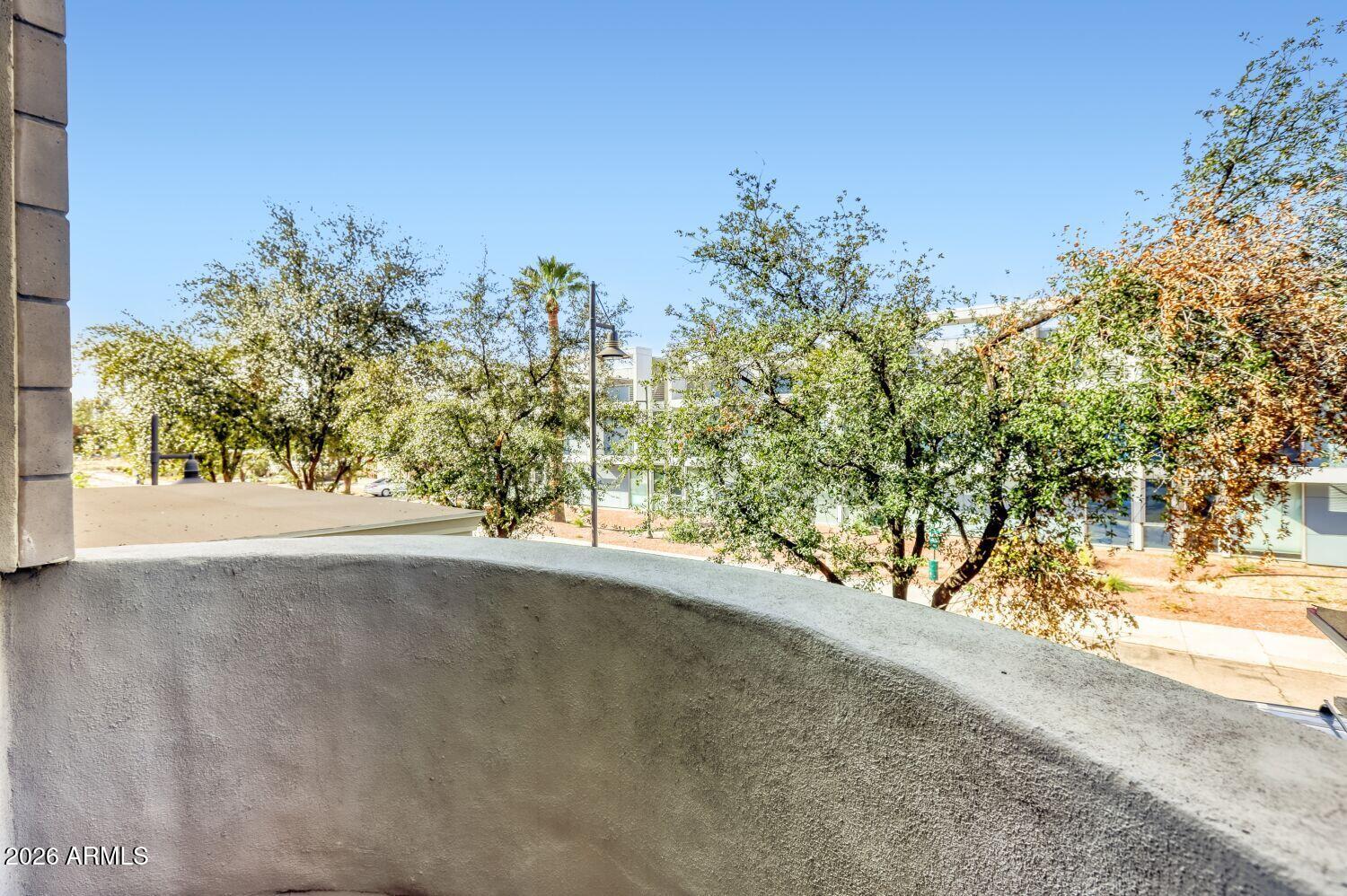 577 S ROOSEVELT Street