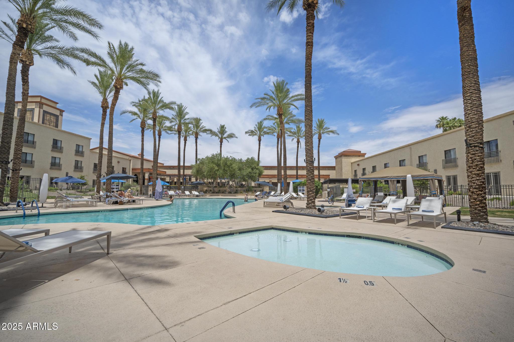 6333 N SCOTTSDALE Road Unit: 5