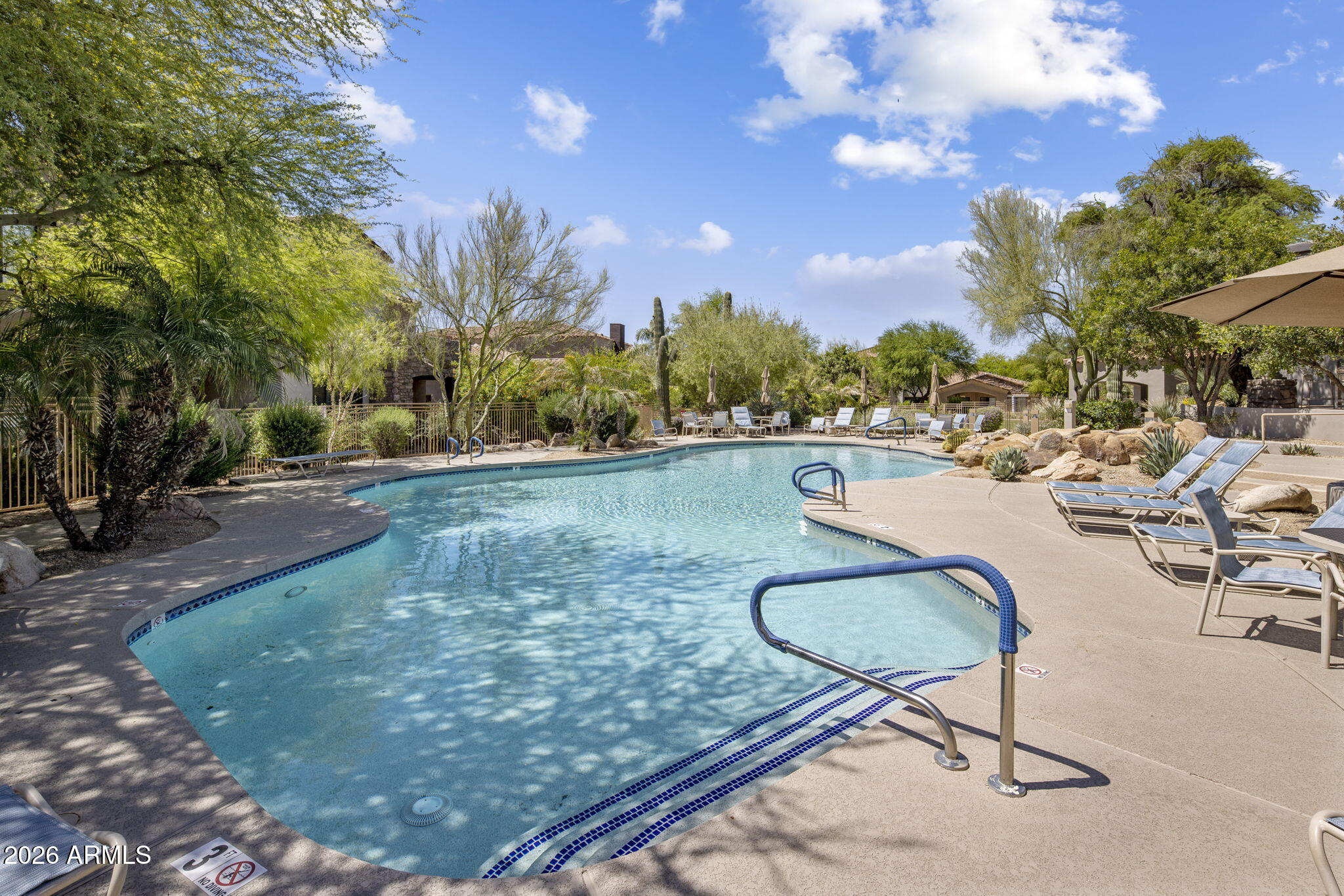 19550 N GRAYHAWK Drive 2011