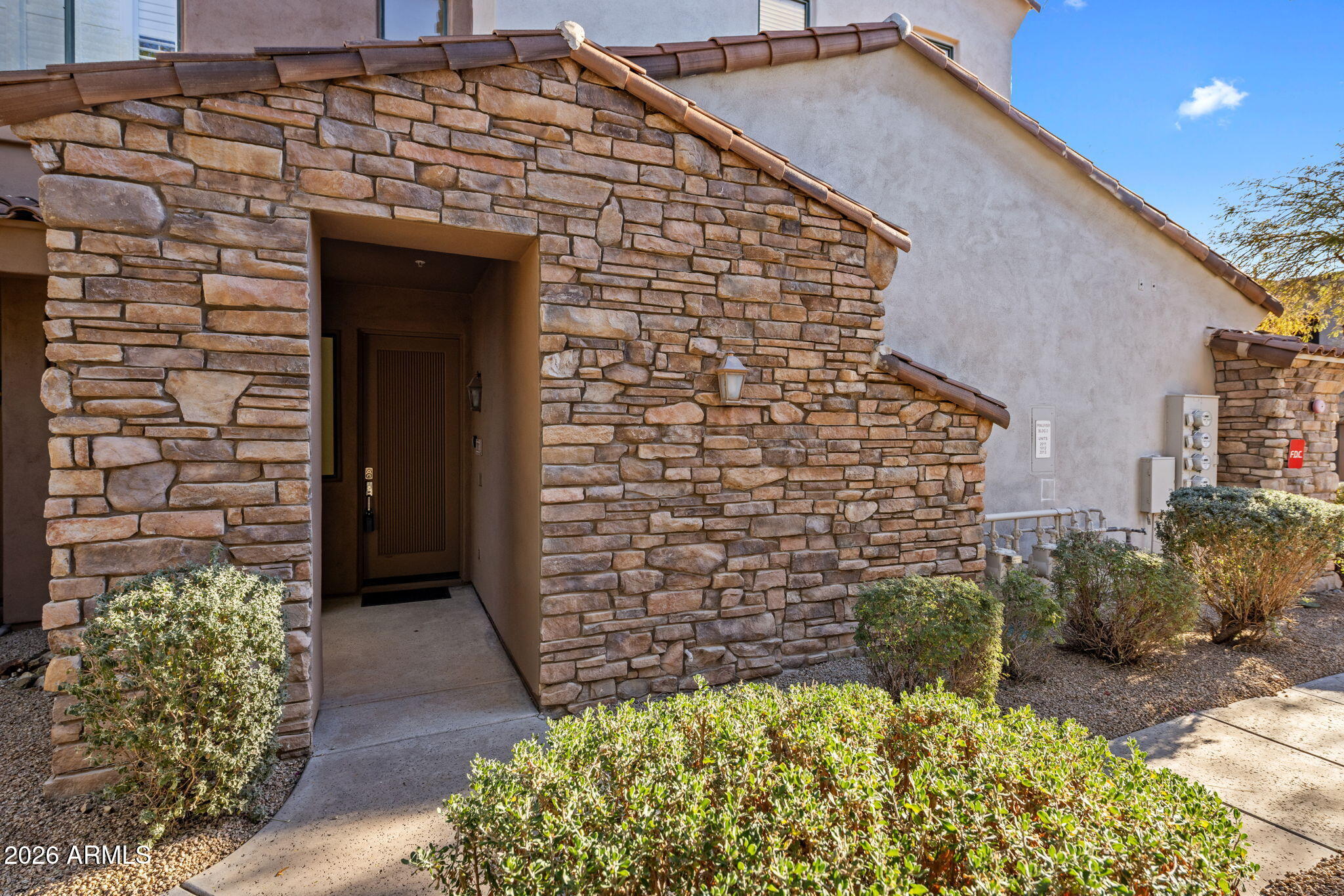 19550 N GRAYHAWK Drive 2011