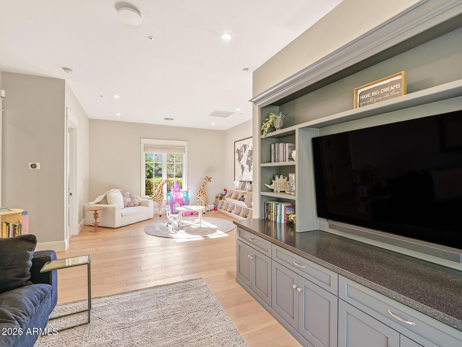 4732 N DROMEDARY Road