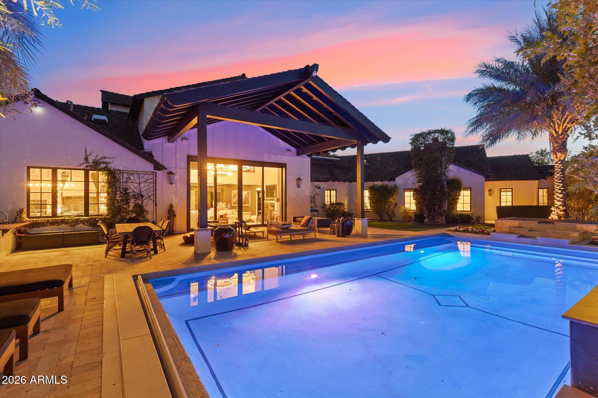 4732 N DROMEDARY Road