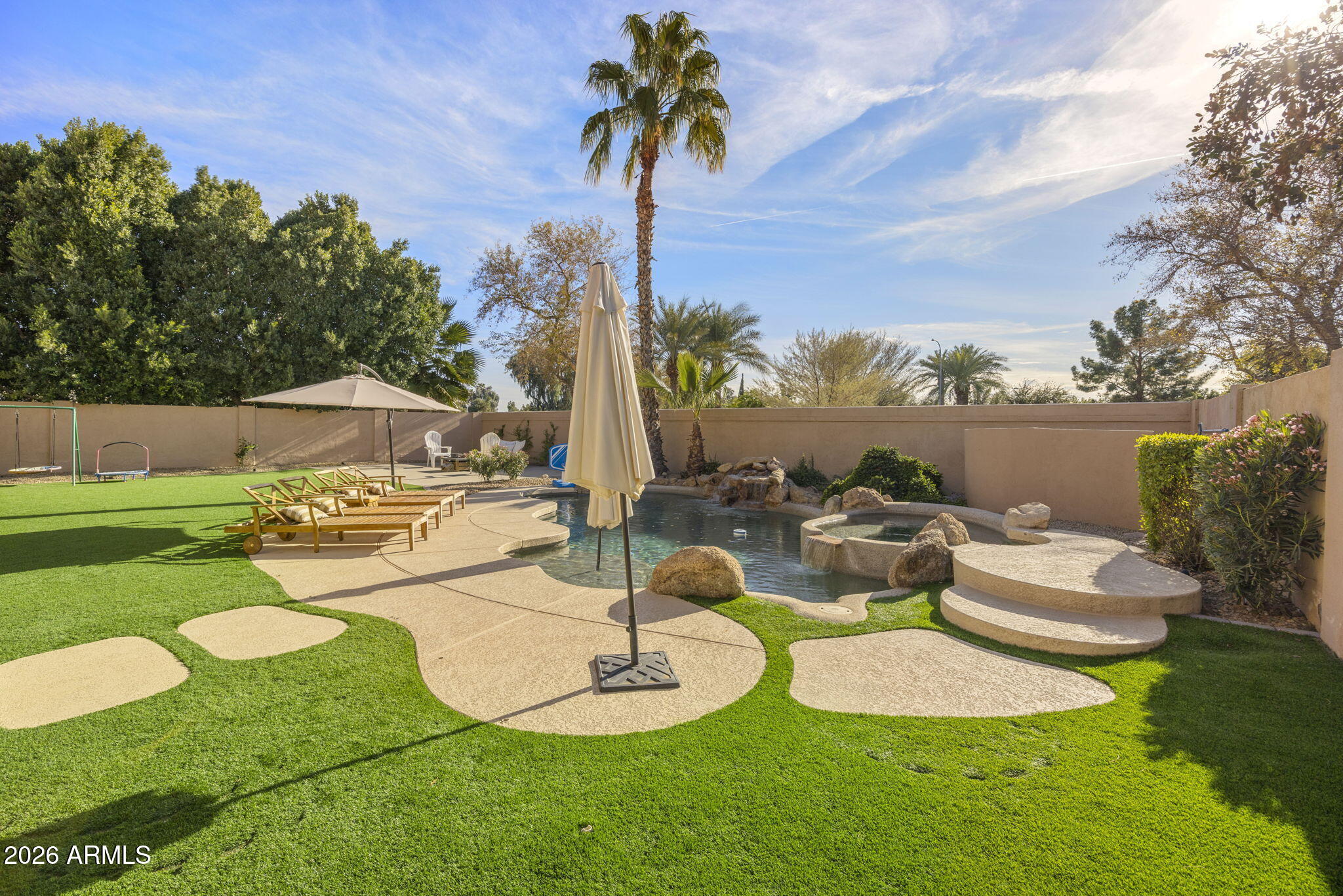 1631 W PRESCOTT Drive