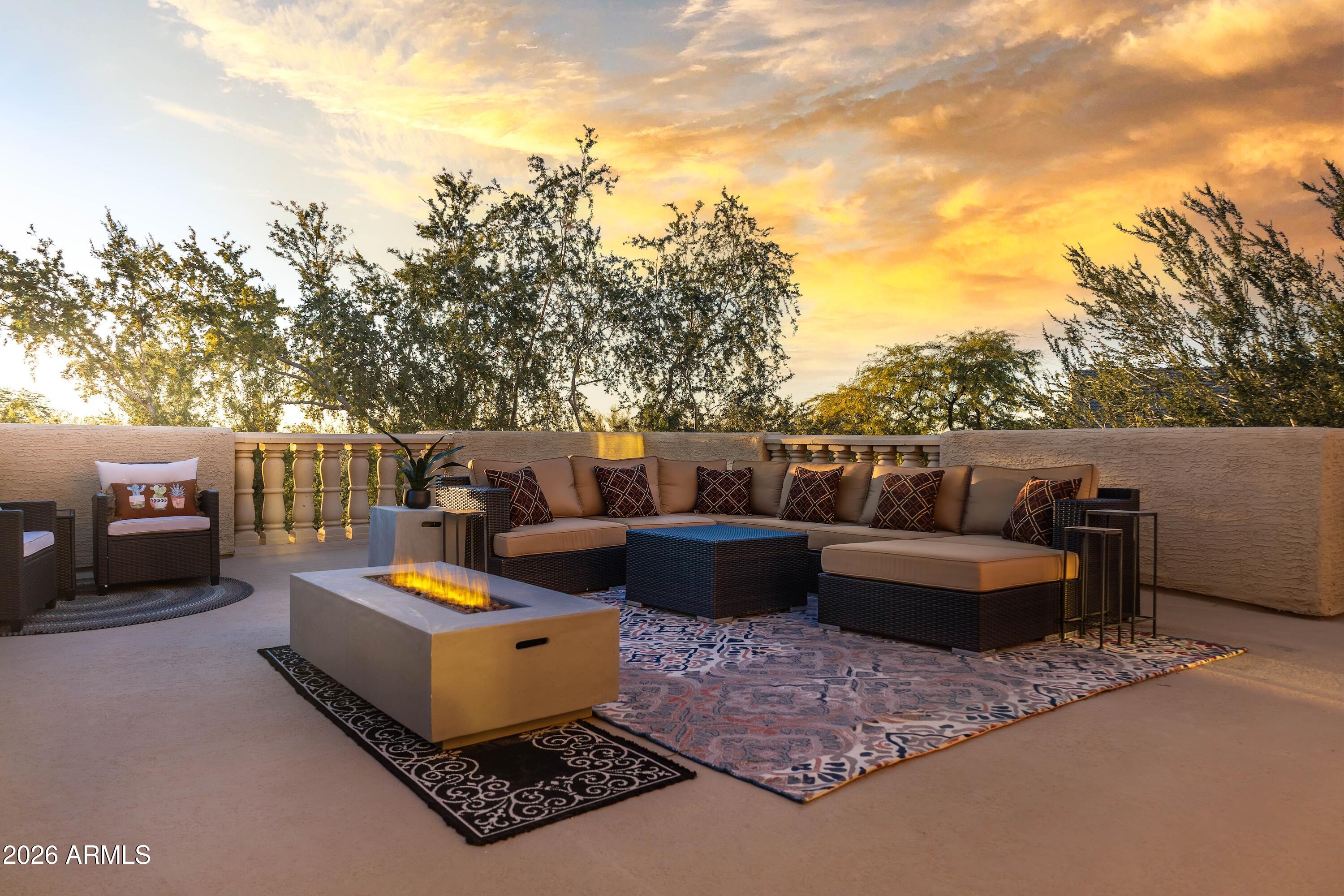 4727 E RANCHO CALIENTE Drive