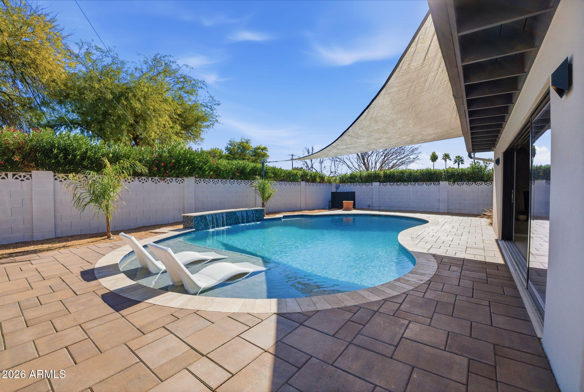 1703 N 74TH Place