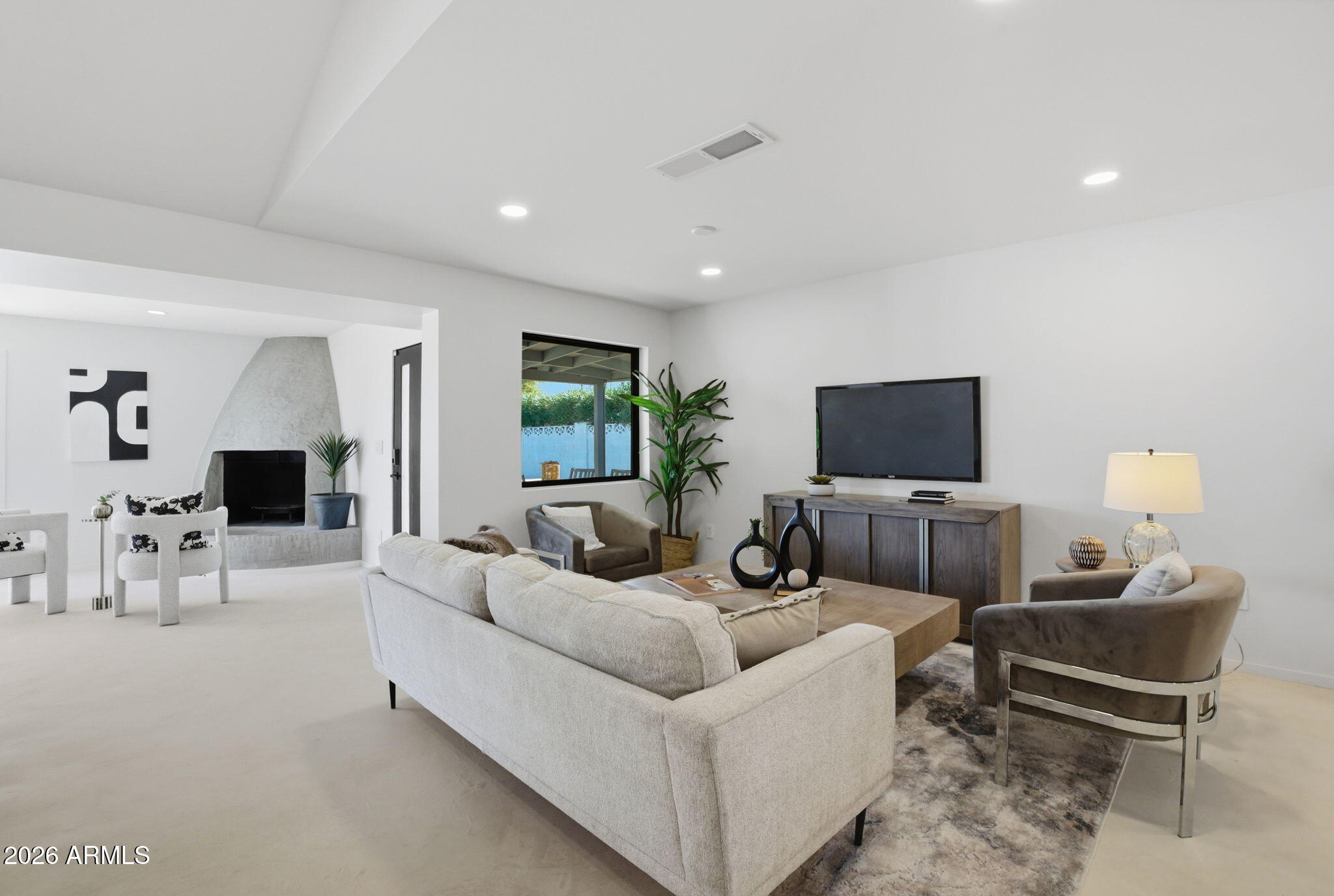 1703 N 74TH Place